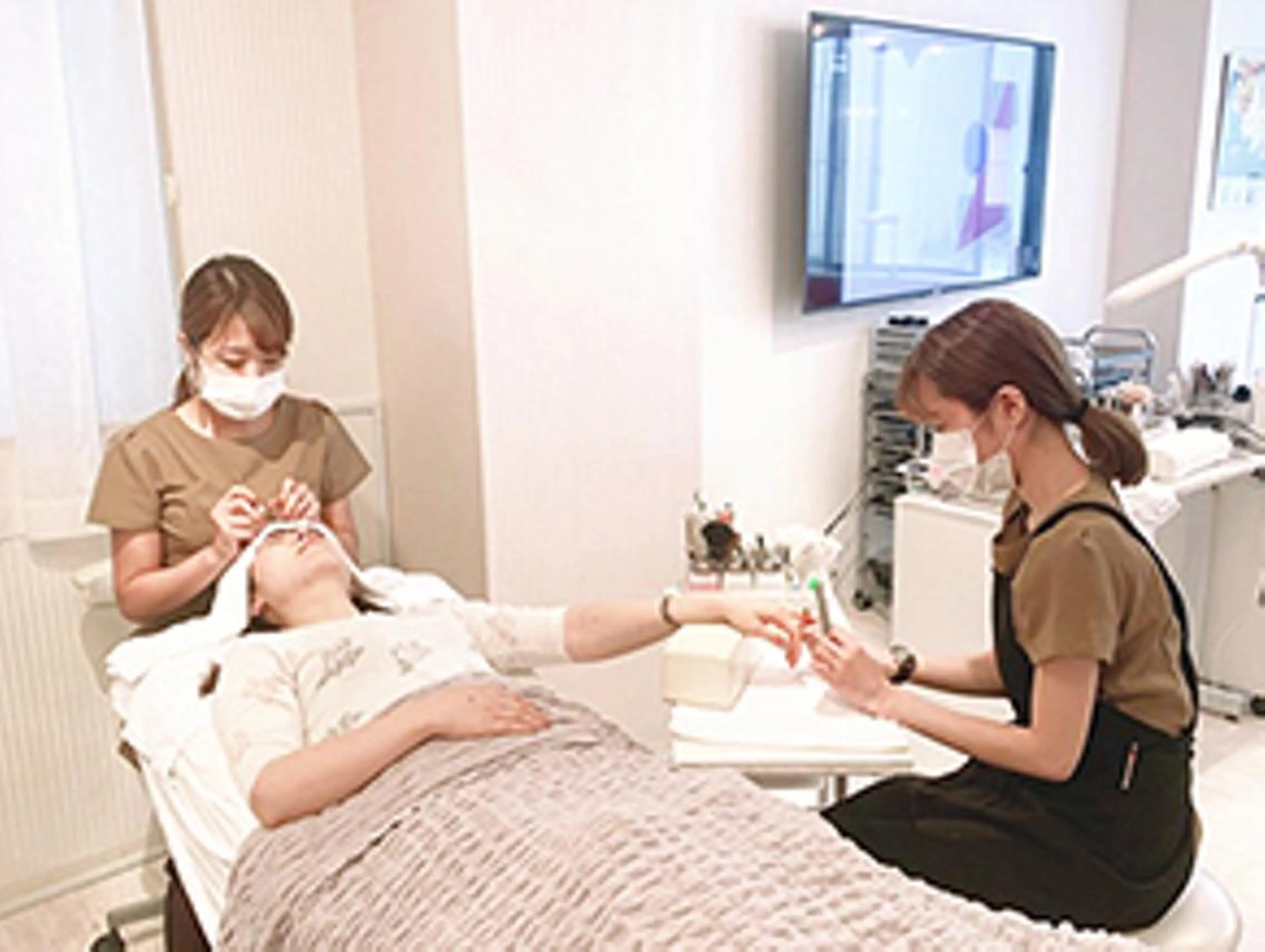 マツエク・マツパ LULLABY 銀座並木通り店のマツエク・マツパデザイン