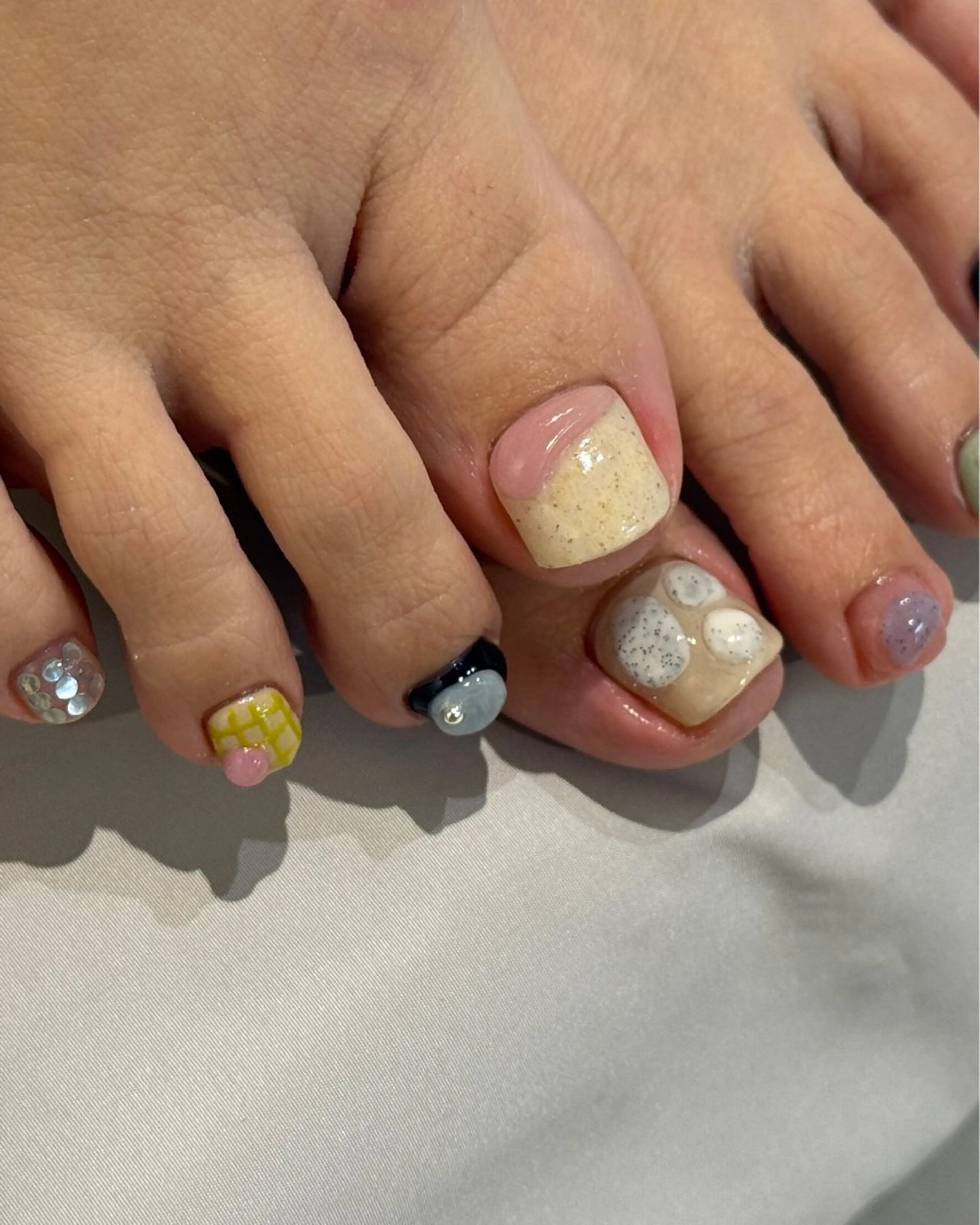 ネイル フットネイル ハンドネイル 深田 美雪のネイルデザイン