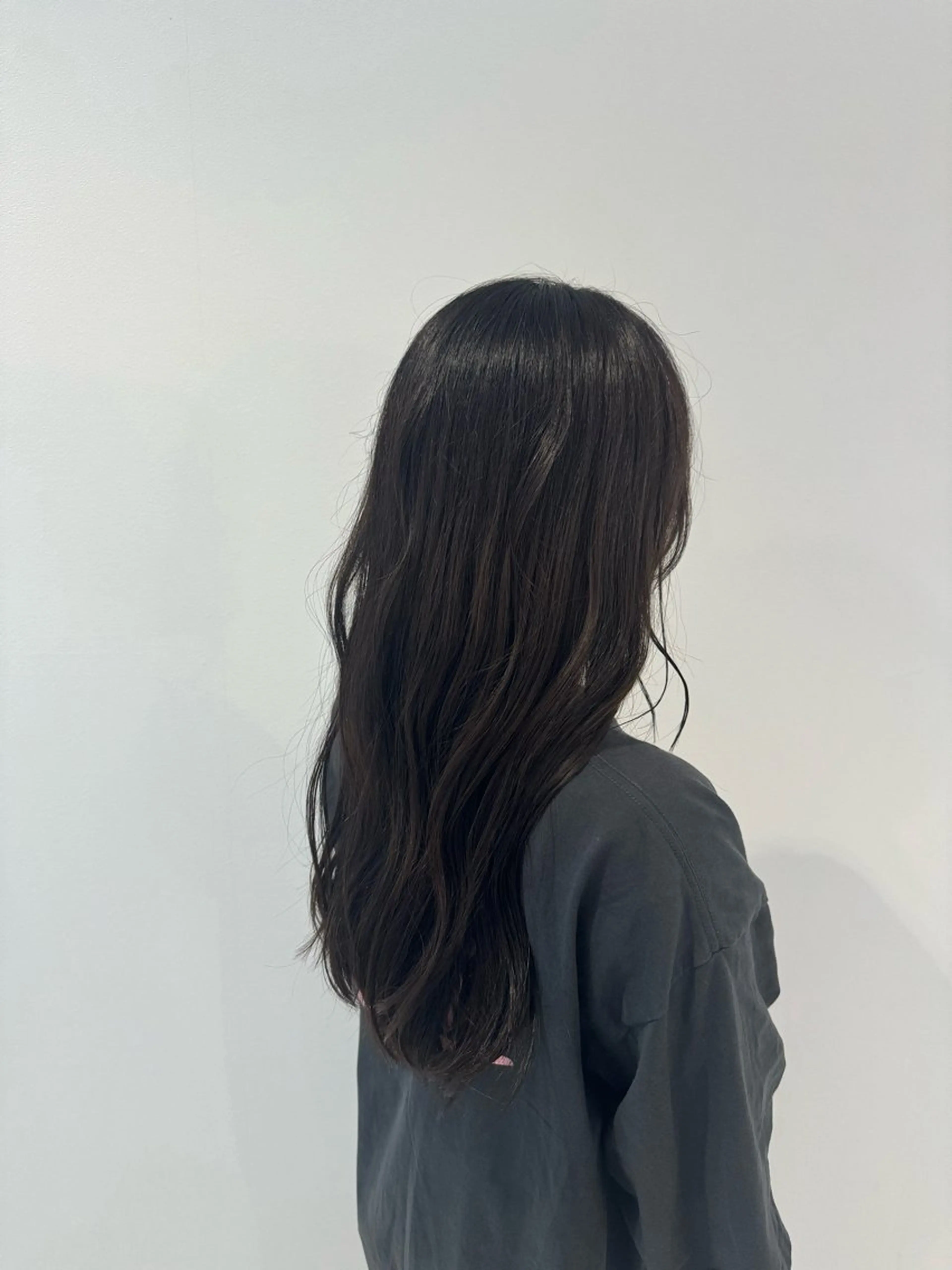カラー 坪井 れあのヘアスタイル