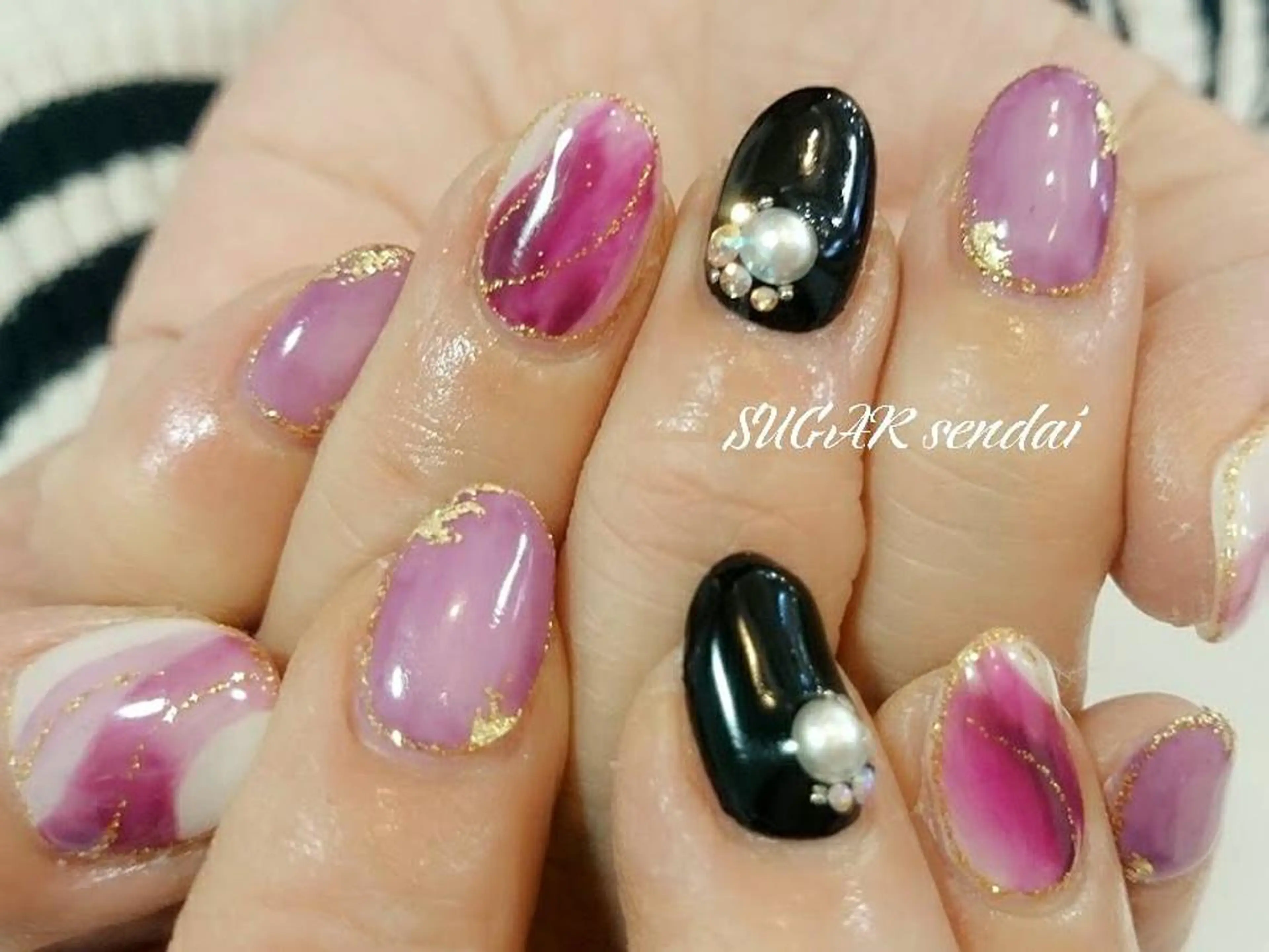 ネイル 鈴木 ゆかりのネイルデザイン