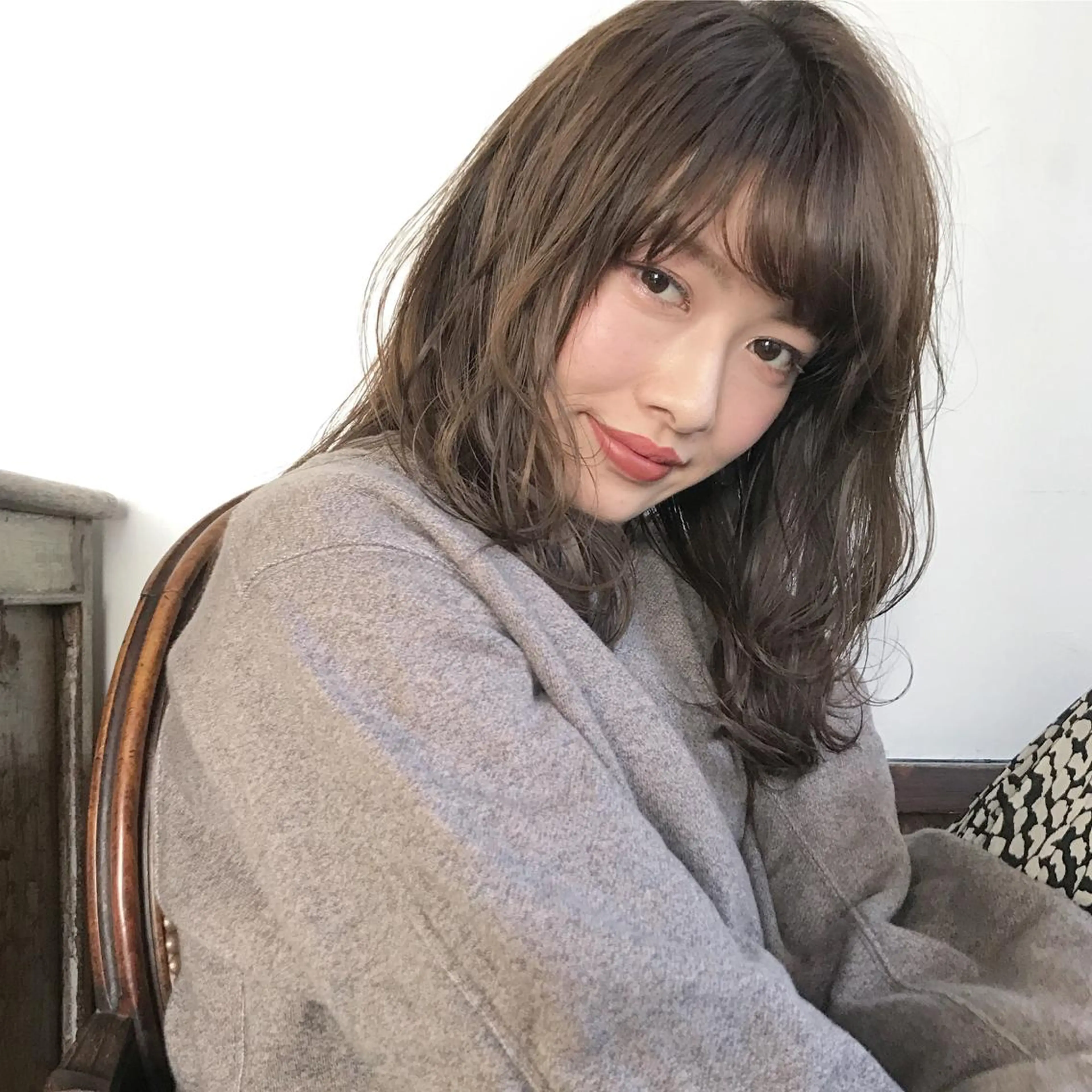 セミロング カラー 顔周りカット 伊 杏のヘアスタイル