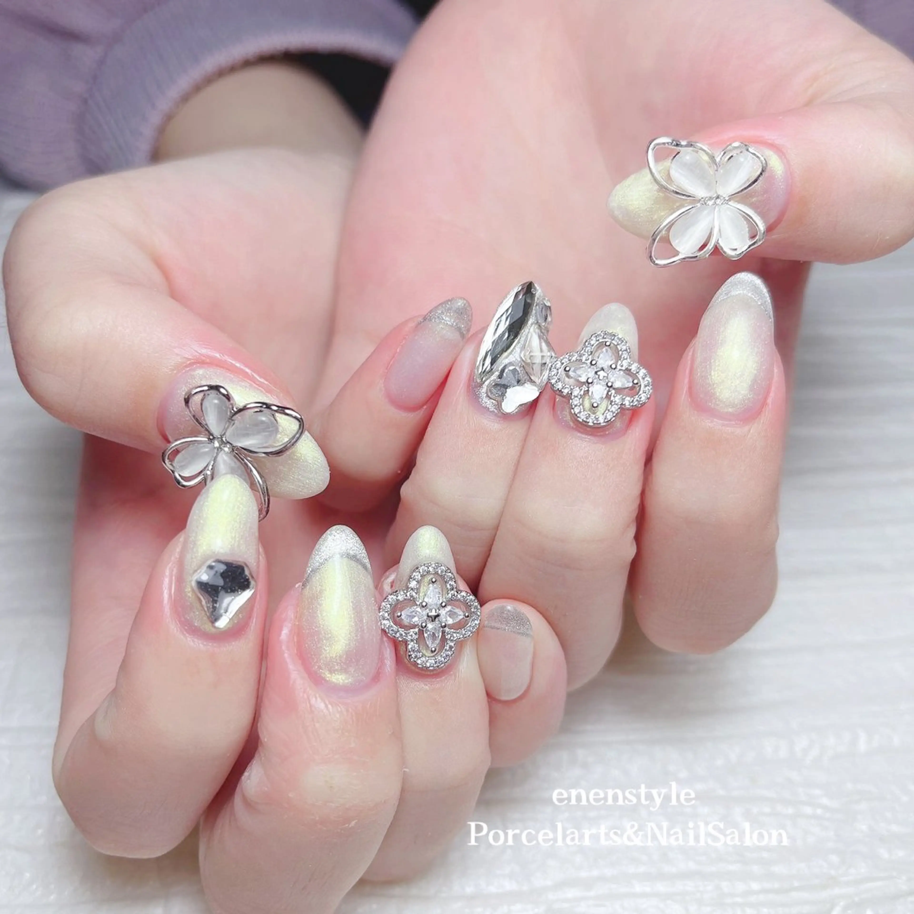 ネイル 👑enen style👑のネイルデザイン