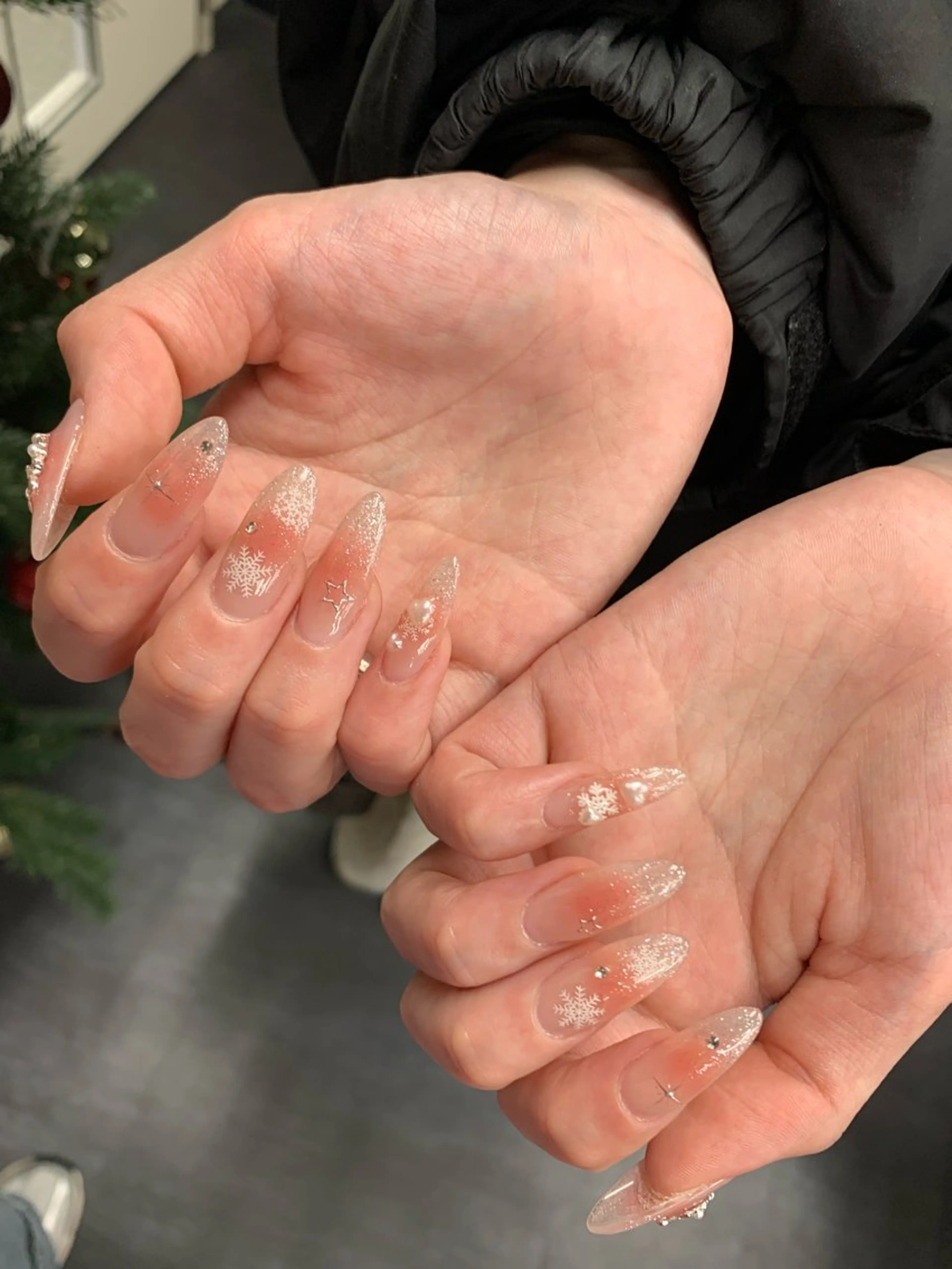 ネイル チークネイル ラメ(グリッター) SORA ANA.CHUOのネイルデザイン