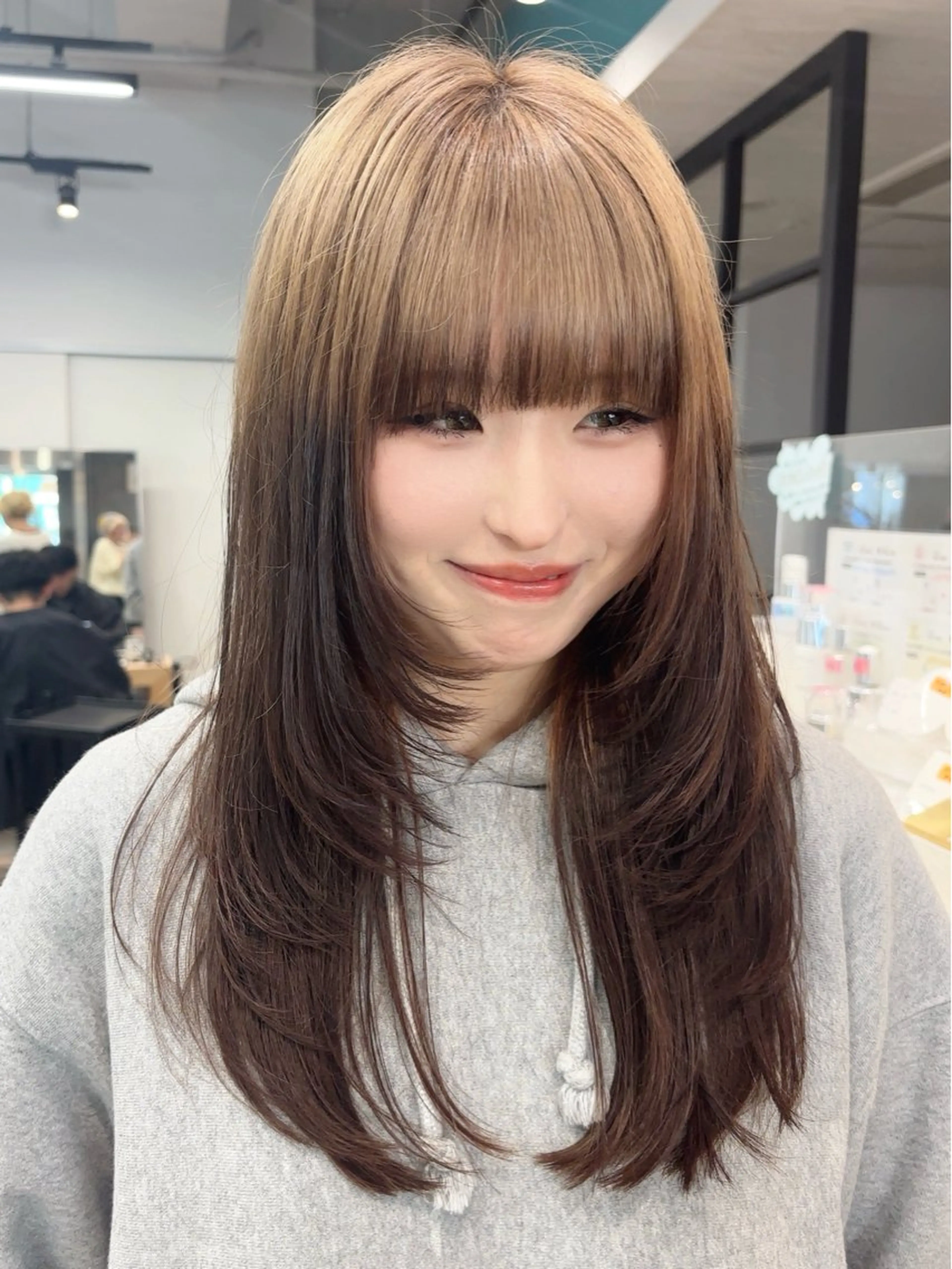 ロング カラー ブリーチ ダブルカラー イルミナカラー ブリーチなしカラー ボブ LUCK 本厚木店のヘアスタイル