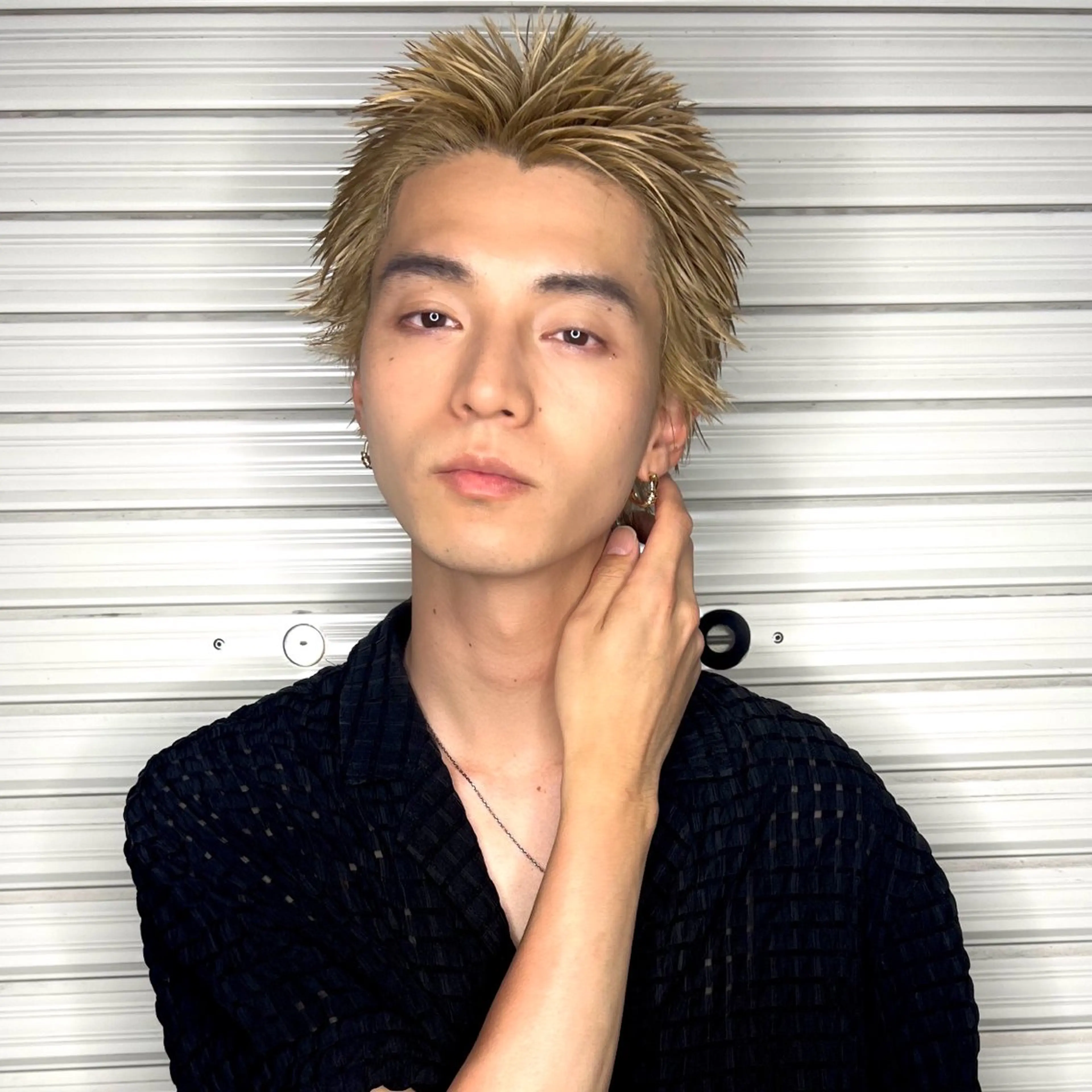 カラー メンズ 岡本 葵のヘアスタイル