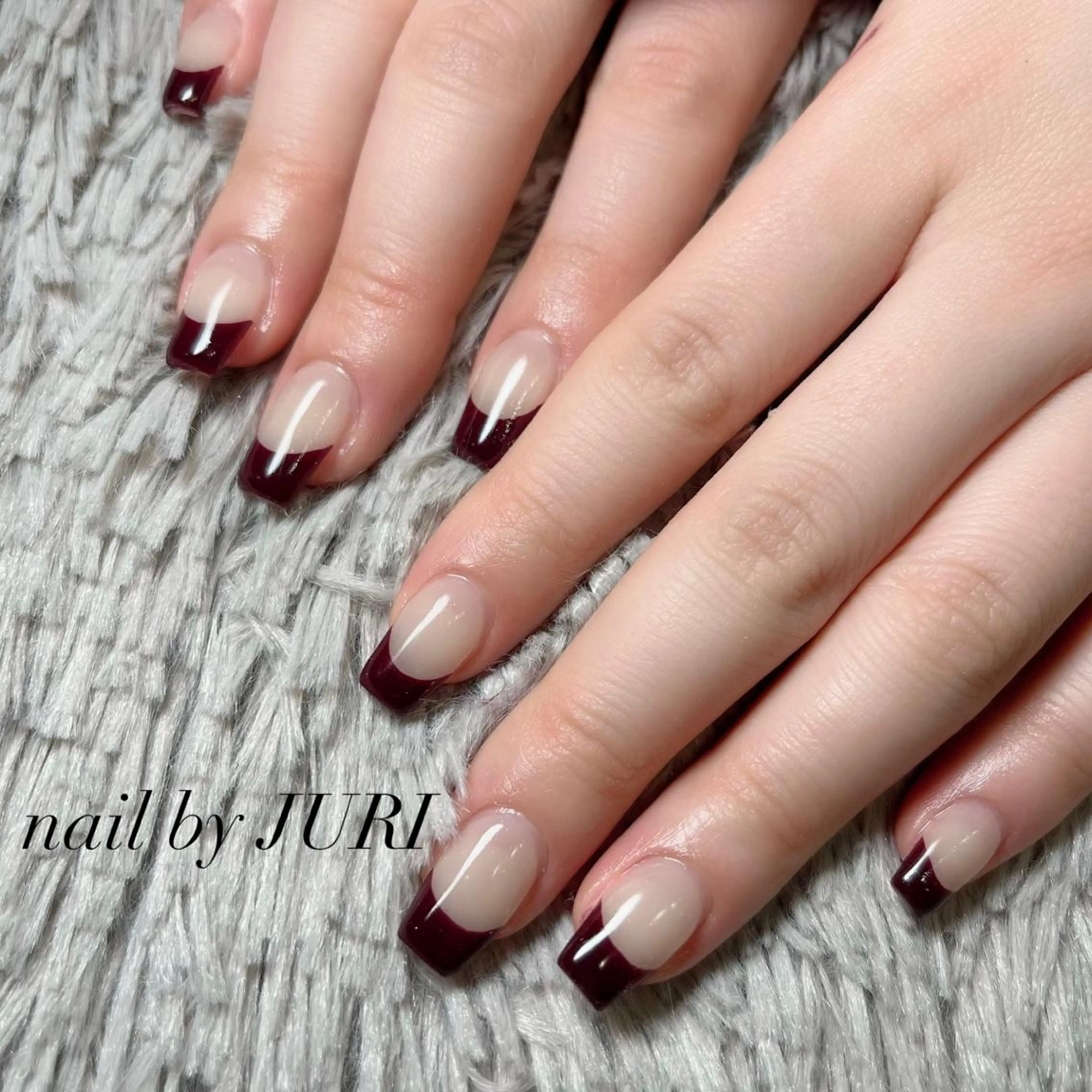 ネイル フットネイル フレンチネイル ジェルネイル ラメ(グリッター) ラメグラデーション NEO Beauty Salon所属・𝐍𝐄𝐎 𝐉𝐔𝐑𝐈のネイルデザイン