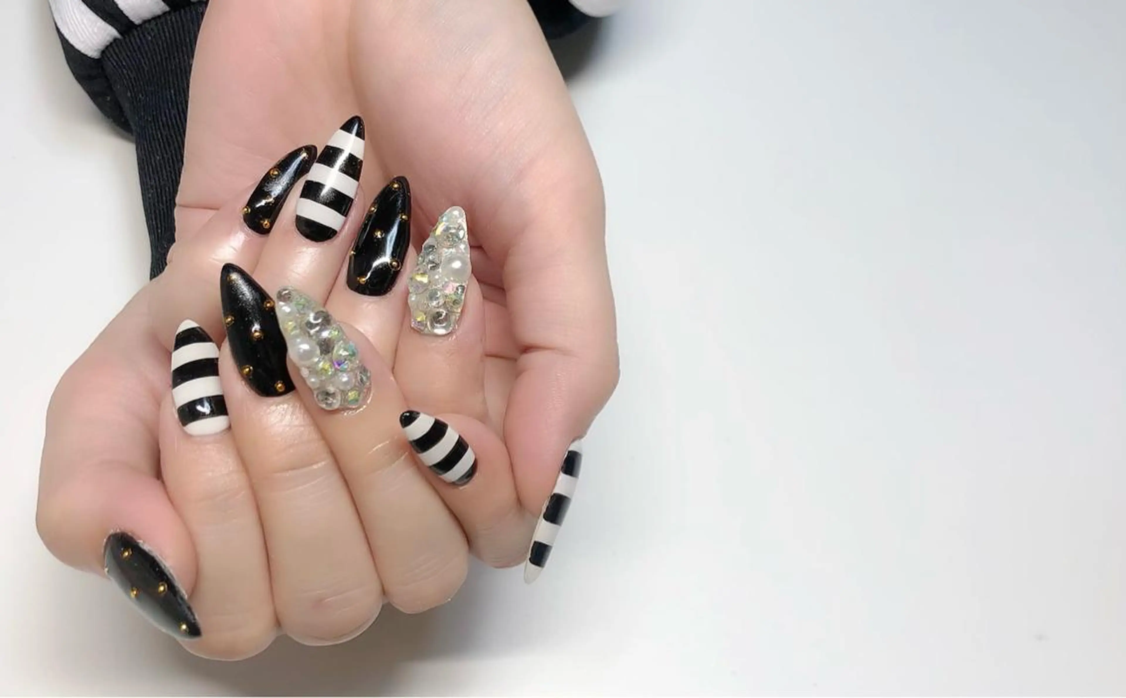 ネイル ボーダー ハンドネイル Rindo.ネイル ♡耳つぼジュエリーのその他イメージ