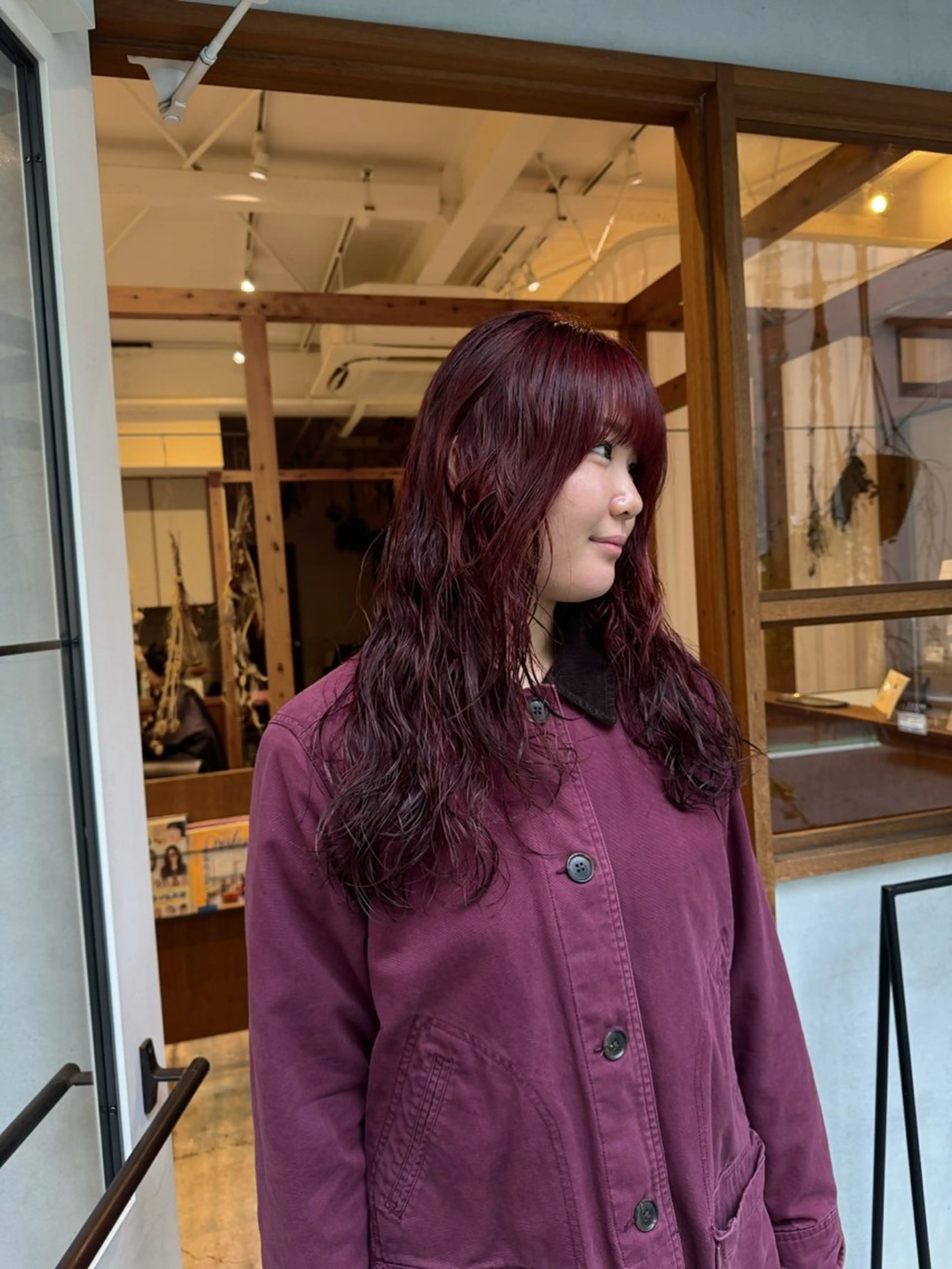 ロング カラー パーマ レッドカラー スパイラルパーマ パーマ トリートメント ENIF　大島 芽生のヘアスタイル