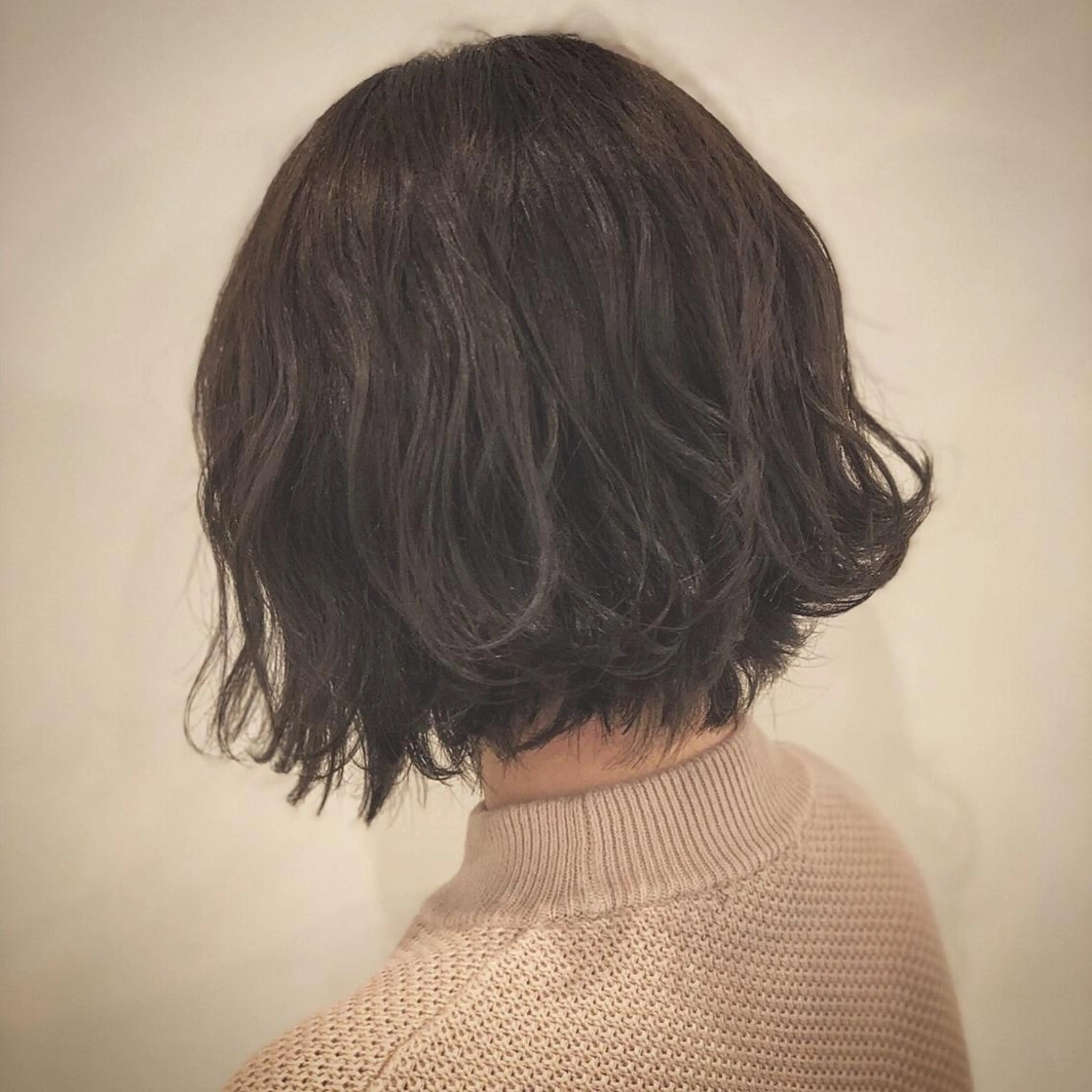 ミディアム カラー カット ヘアカラー トリートメント 日比谷 翔太のヘアスタイル