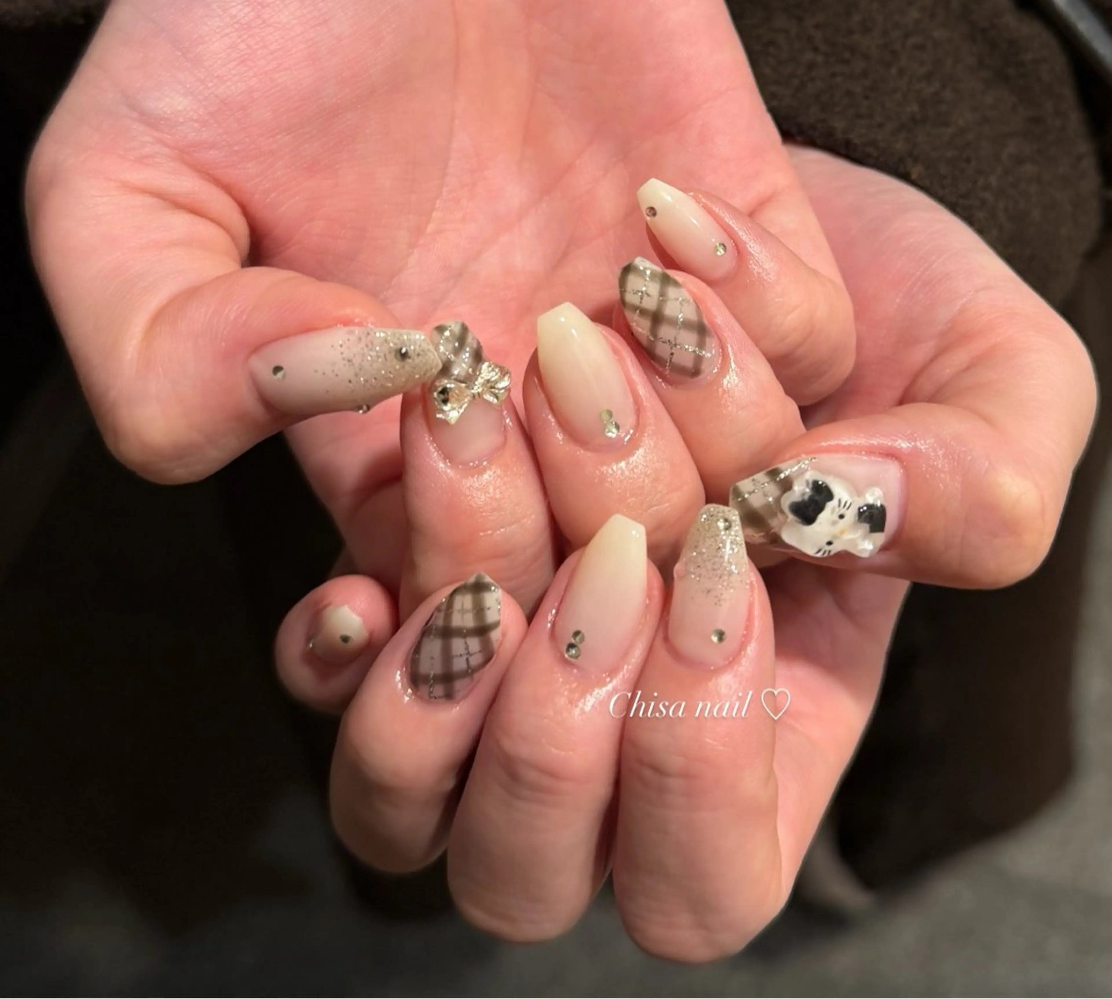 ネイル 長さ出し ジェルネイル グラデーション キラキラネイル 韓国ネイル Chisa Nail Studio所属・チ サのネイルデザイン