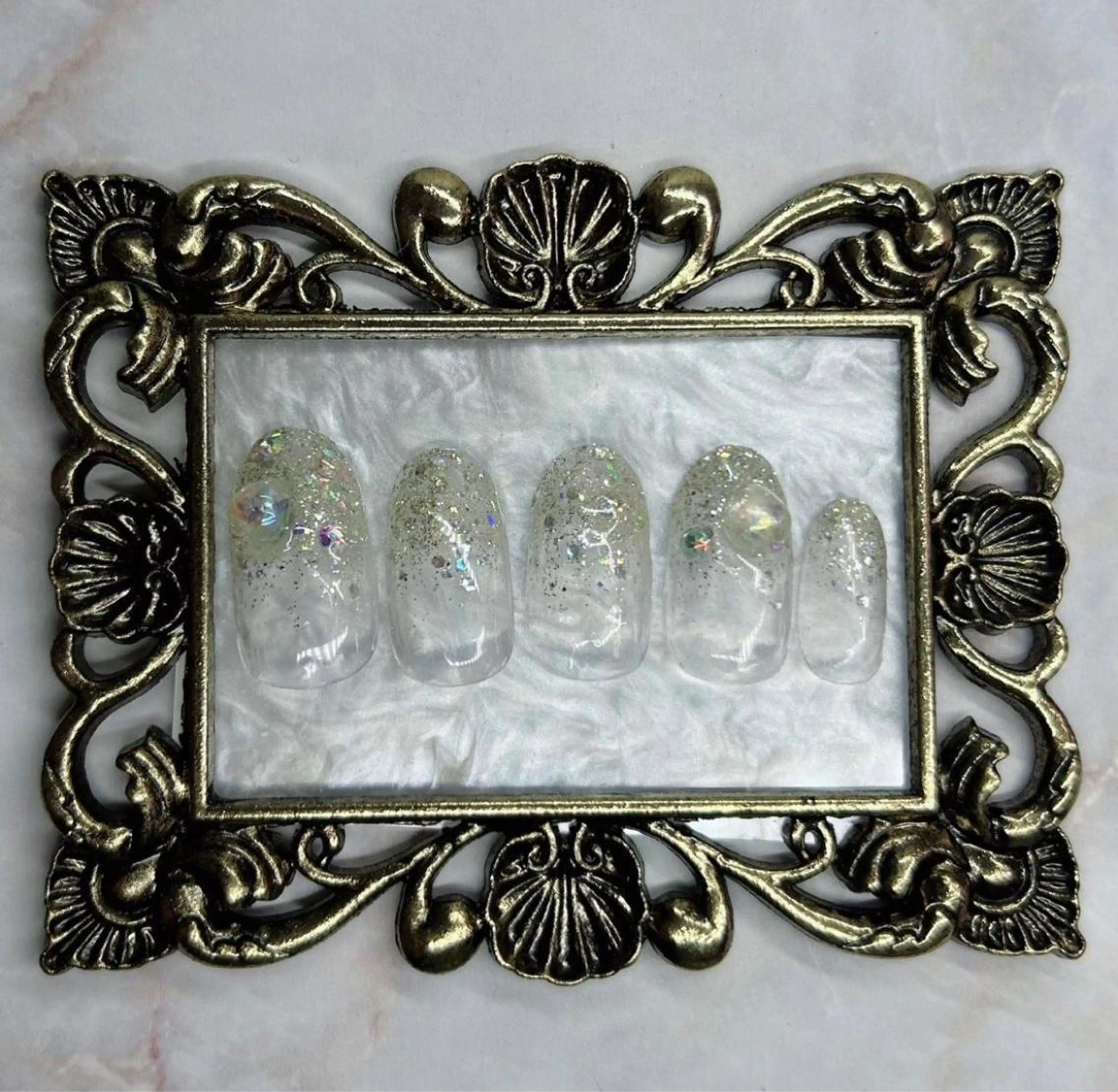 ネイル ハンドネイル アイ.ネイリスト りこの眉毛・アイブロウイメージ