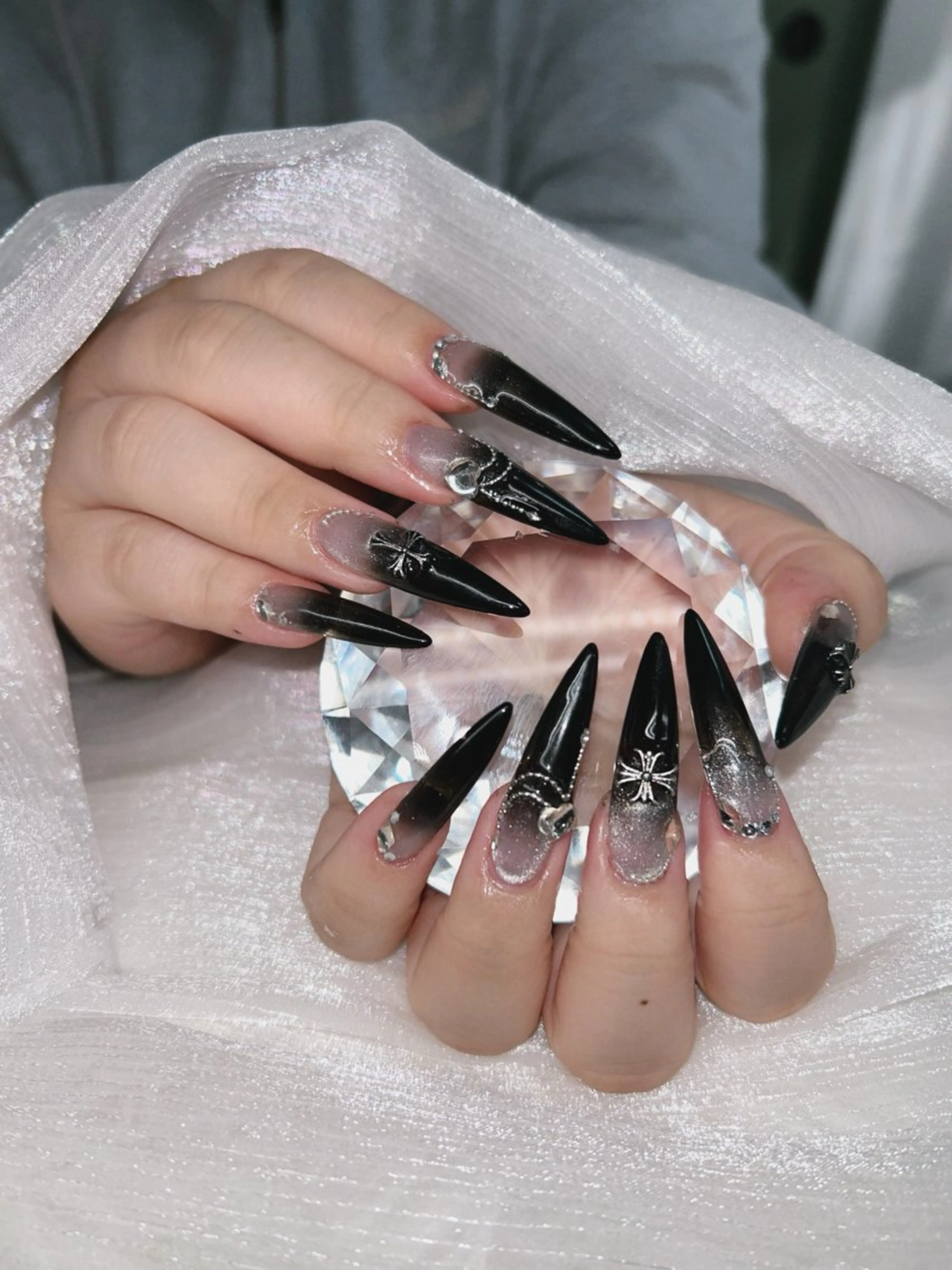 ネイル アートネイル オーロラネイル チークネイル 長さ出し フットネイル Chan nailsのネイルデザイン