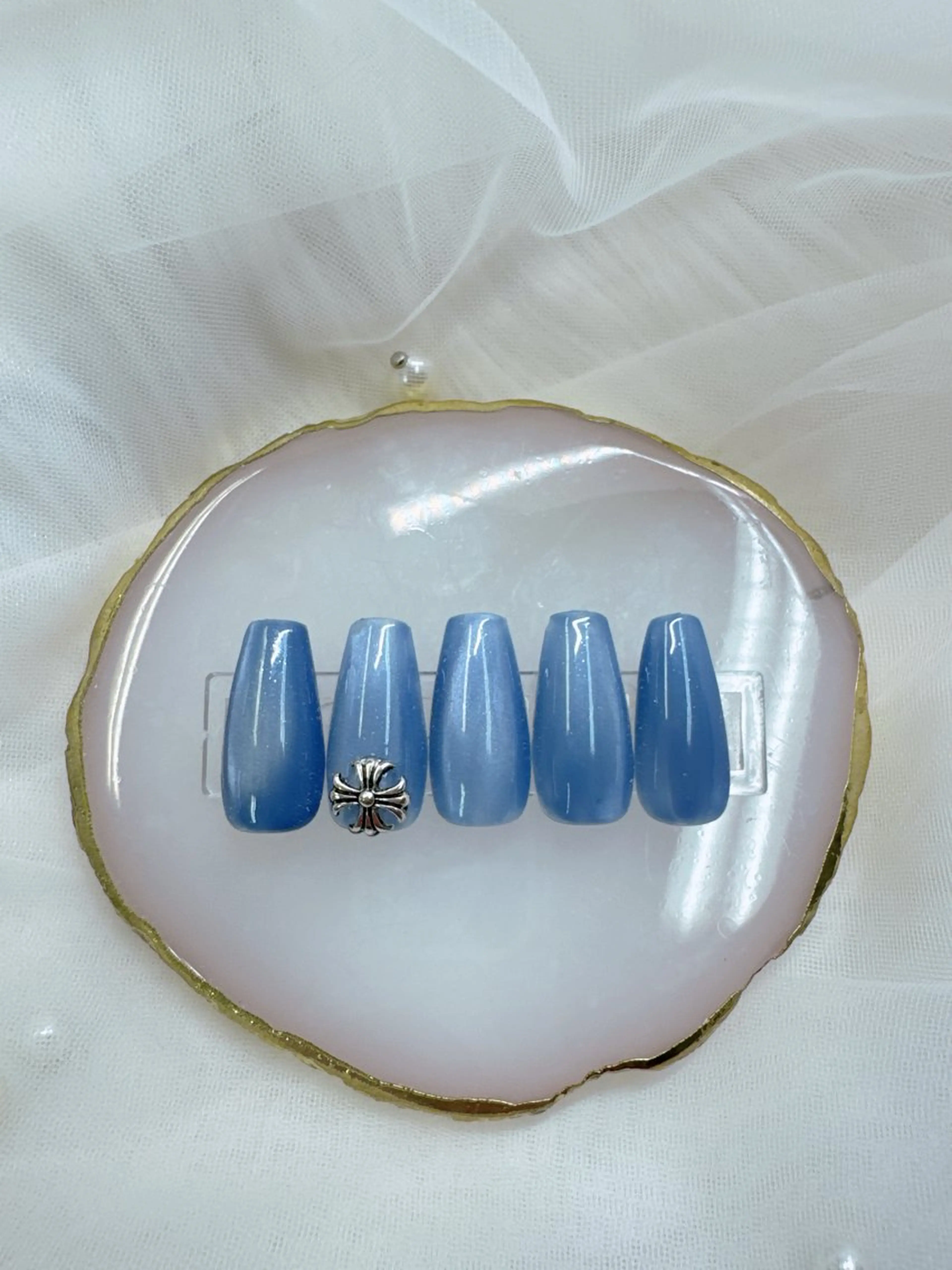 ネイル アートネイル べっ甲ネイル ドット フットネイル フレンチネイル Queeens nailのネイルデザイン