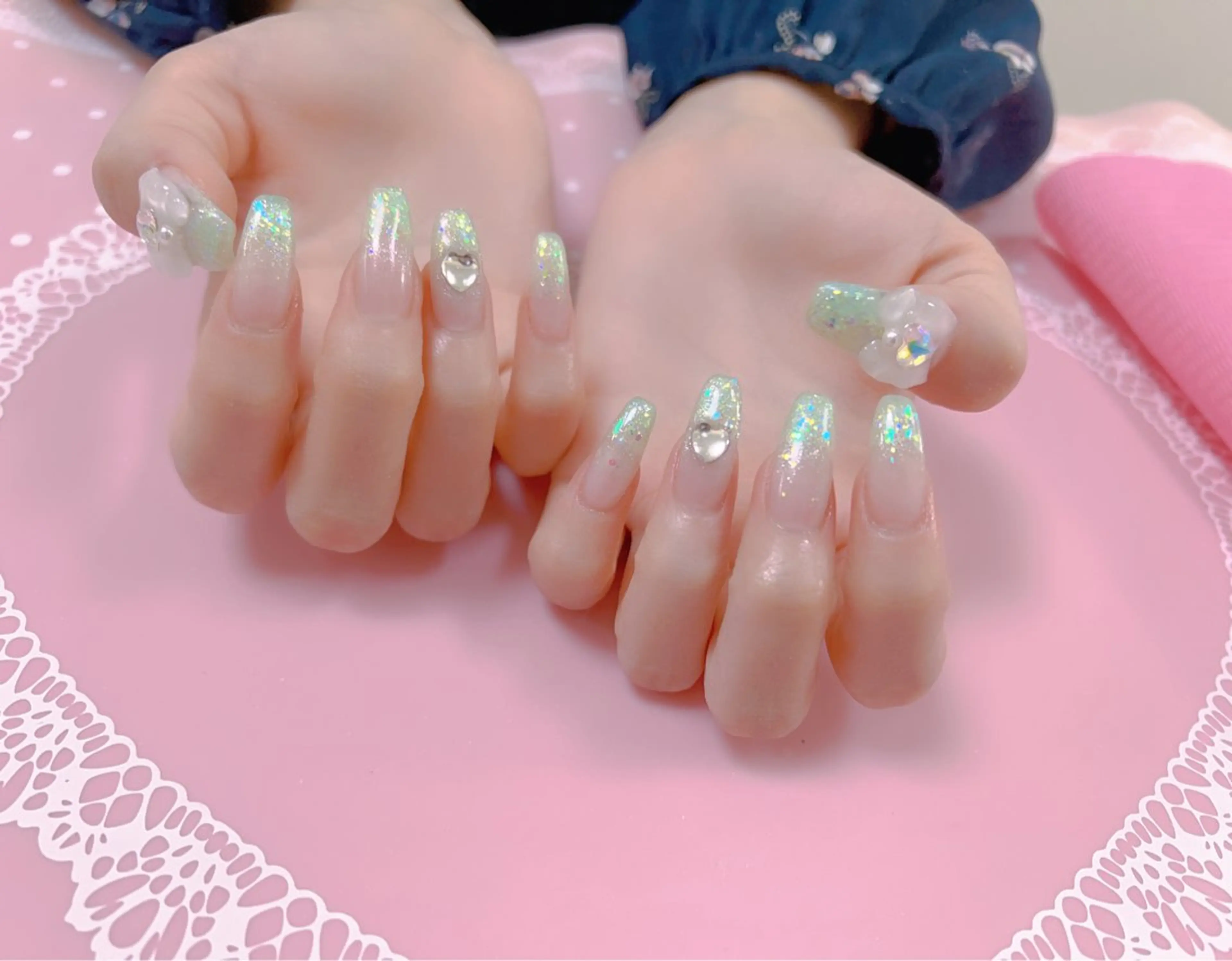ネイル はぴねす所属・横浜 美夢のネイルデザイン