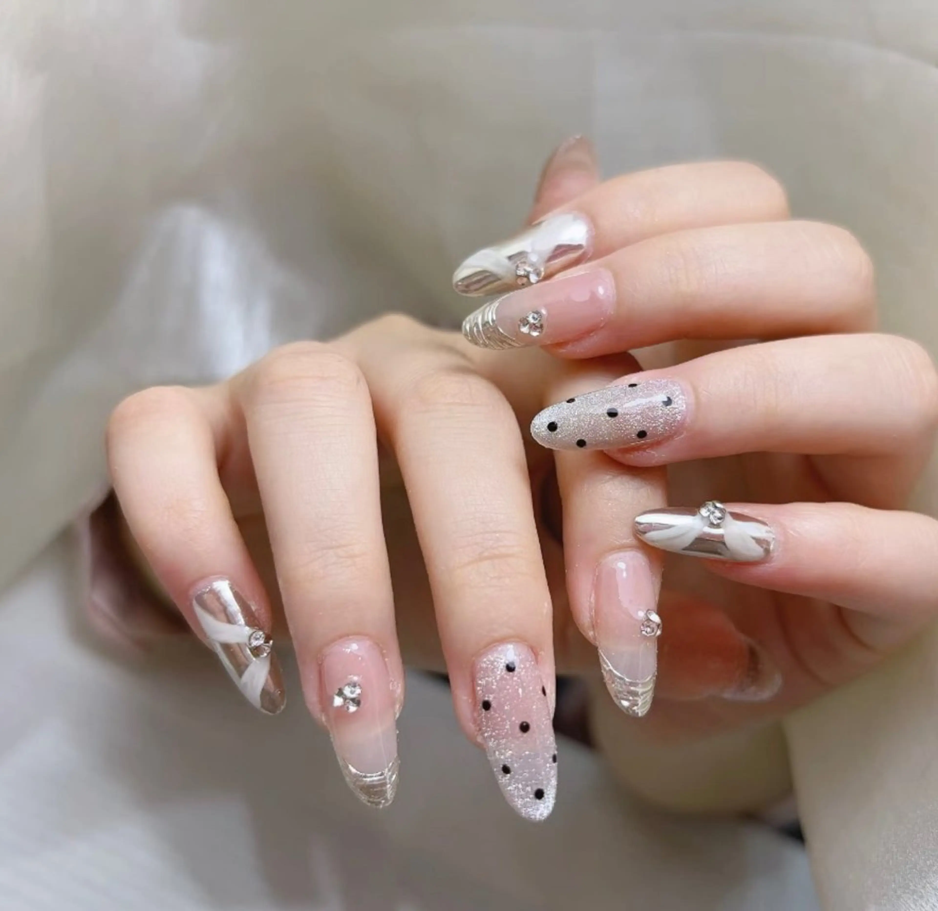 ネイル ハンドネイル ハンドケア 🍑 momo_nailのネイルデザイン