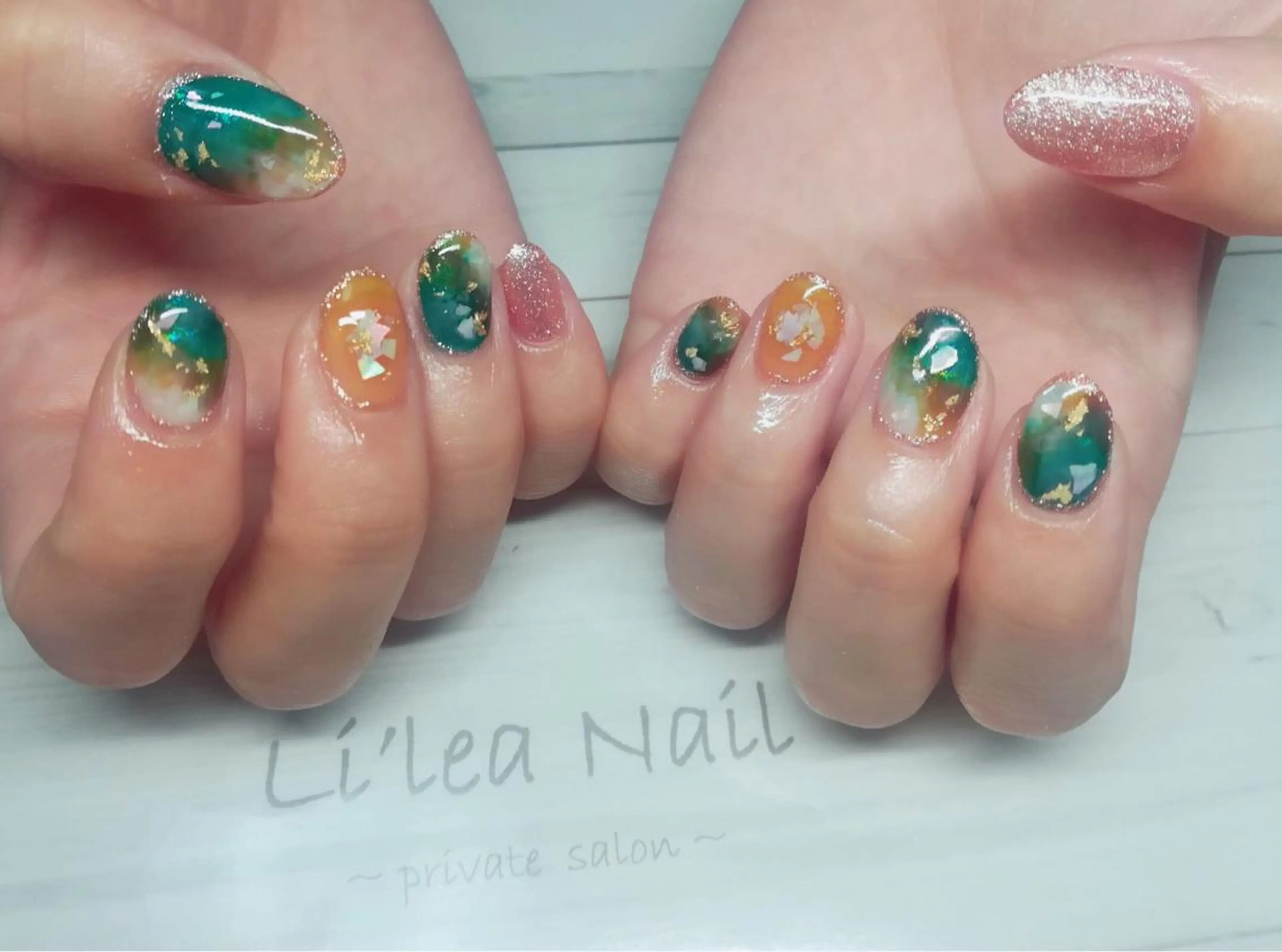 ネイル Li'leaNail AINAのネイルデザイン