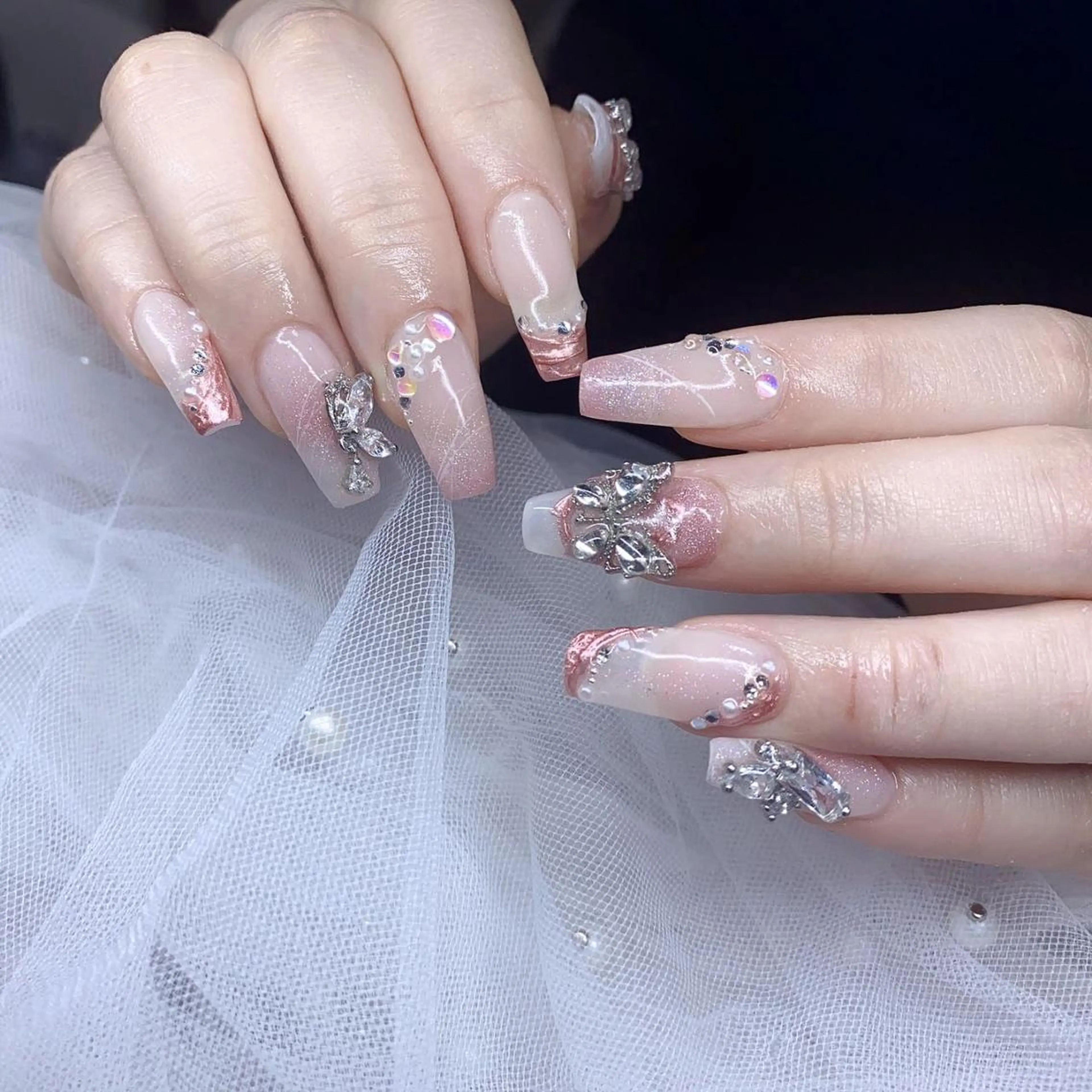 ネイル Queens 榊 まおのネイルデザイン