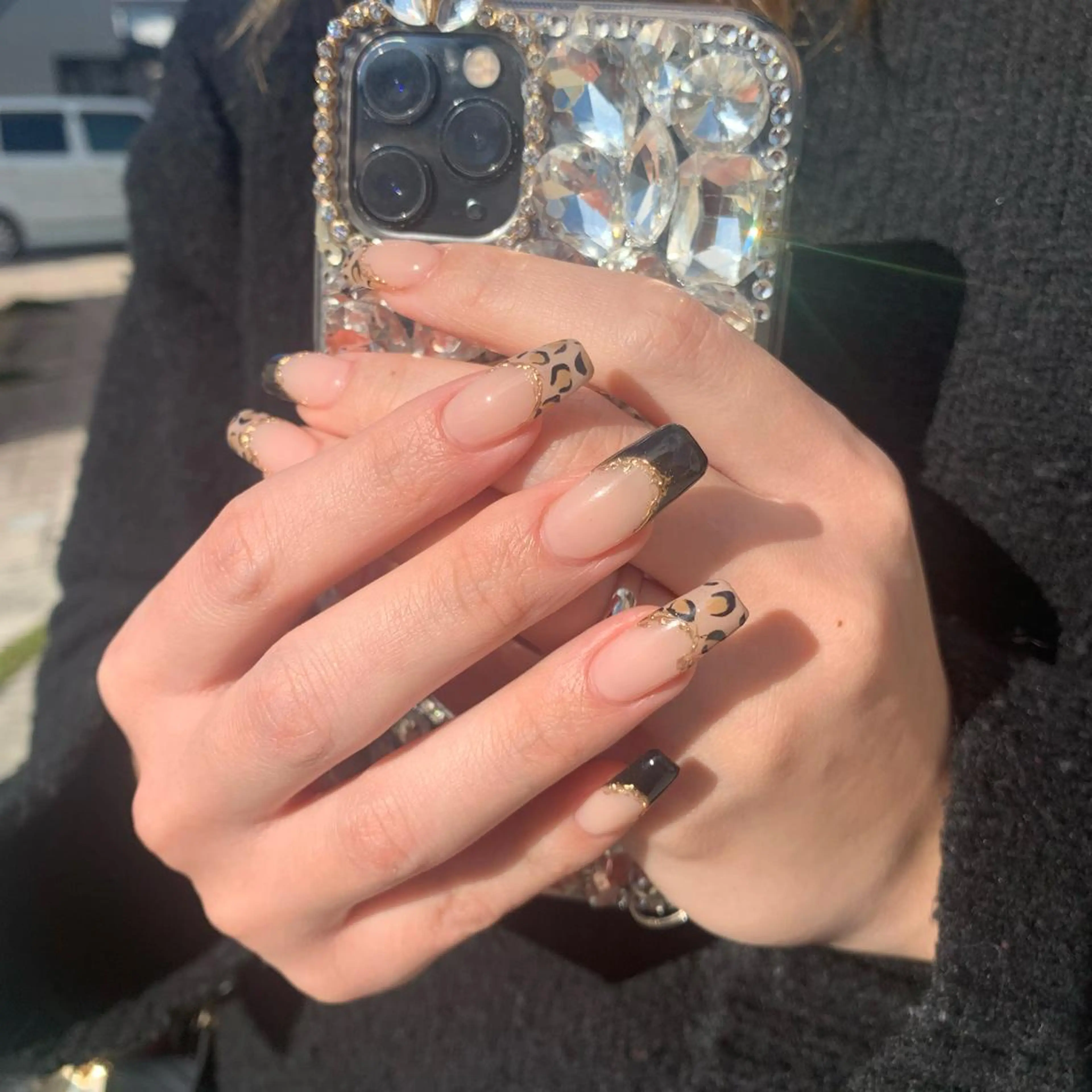 ネイル アニマル柄 フレンチネイル スカルプネイル スクエアネイル happiness nailのネイルデザイン