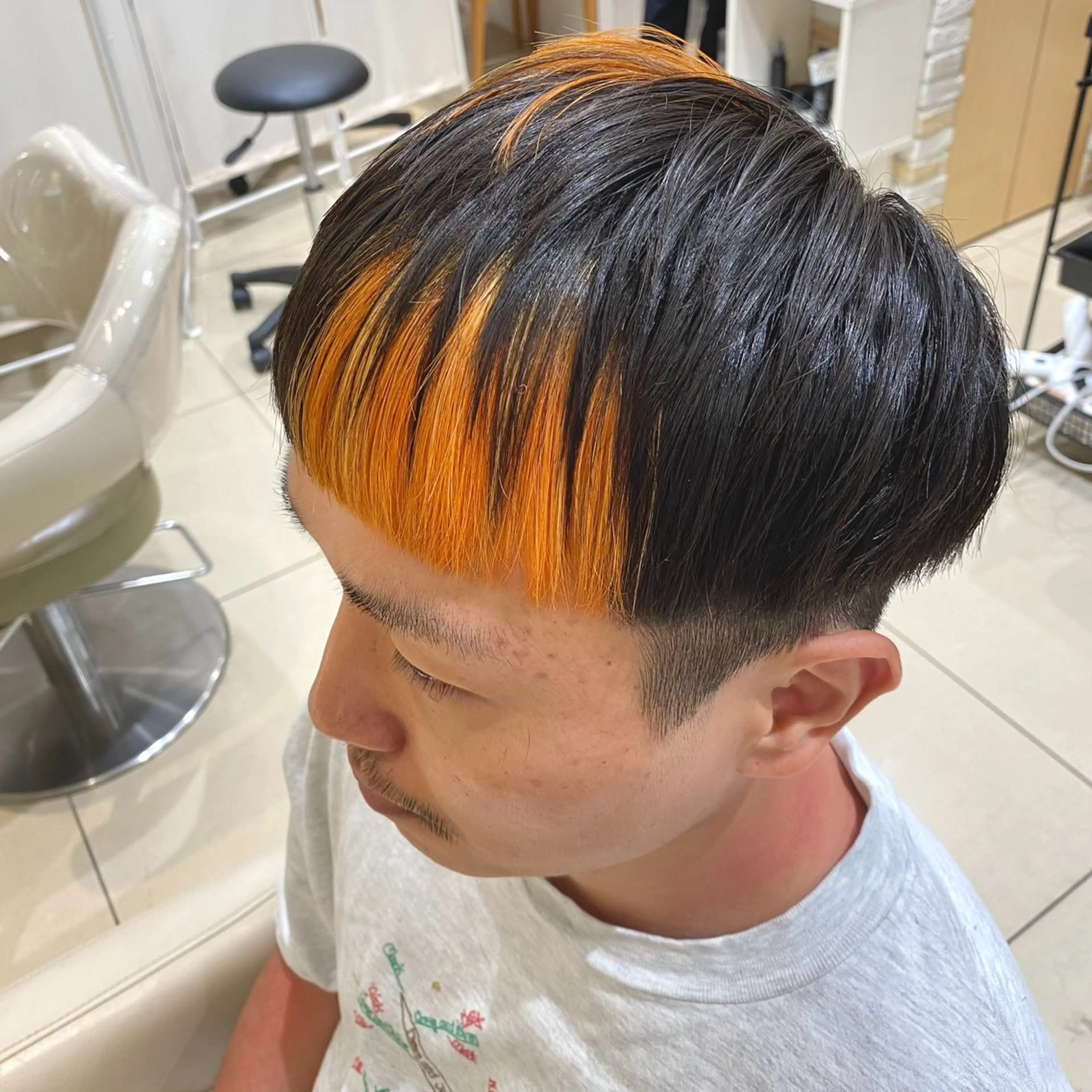 ショート カラー メンズ オレンジ カット ヘアカラー トリートメント 低ダメージ施術/ 🐮牛木 史裕🐮のヘアスタイル
