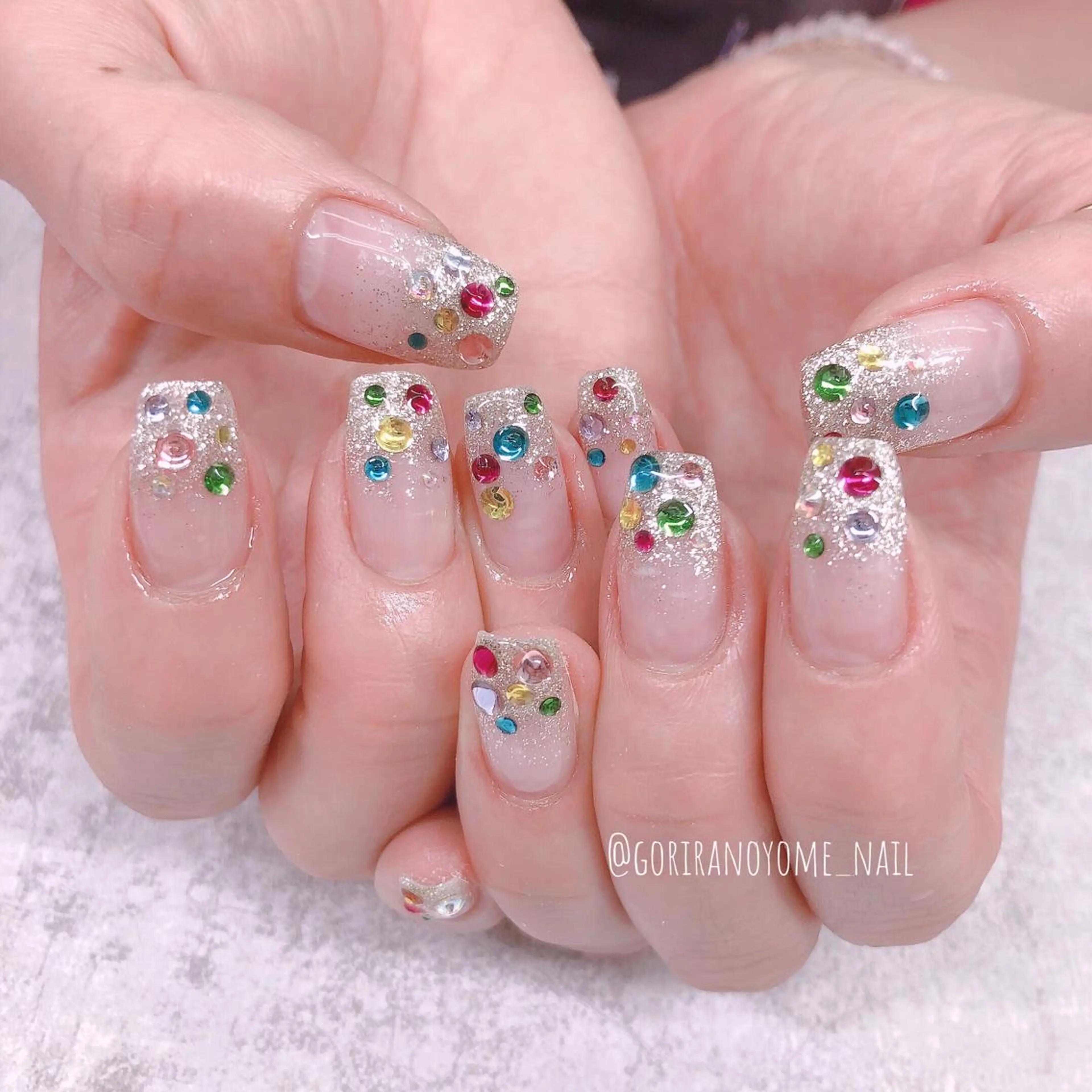 ネイル ハンドネイル フットネイル ナナイチゼロ I.Naoのネイルデザイン