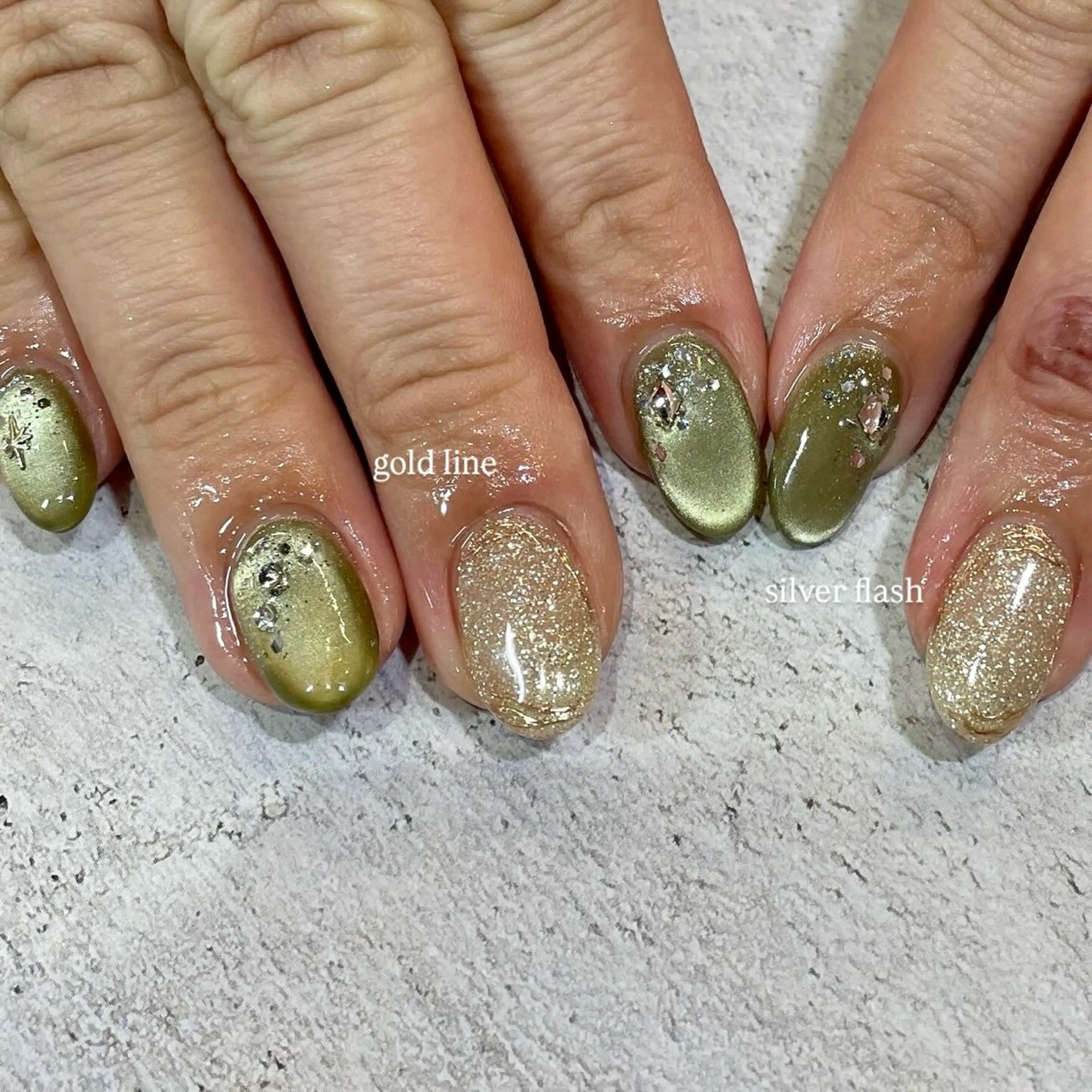 ネイル ゴールド ハンドネイル LUNI所属・LUNI 久屋大通 ˚✧₊⁎/ yuriのネイルデザイン