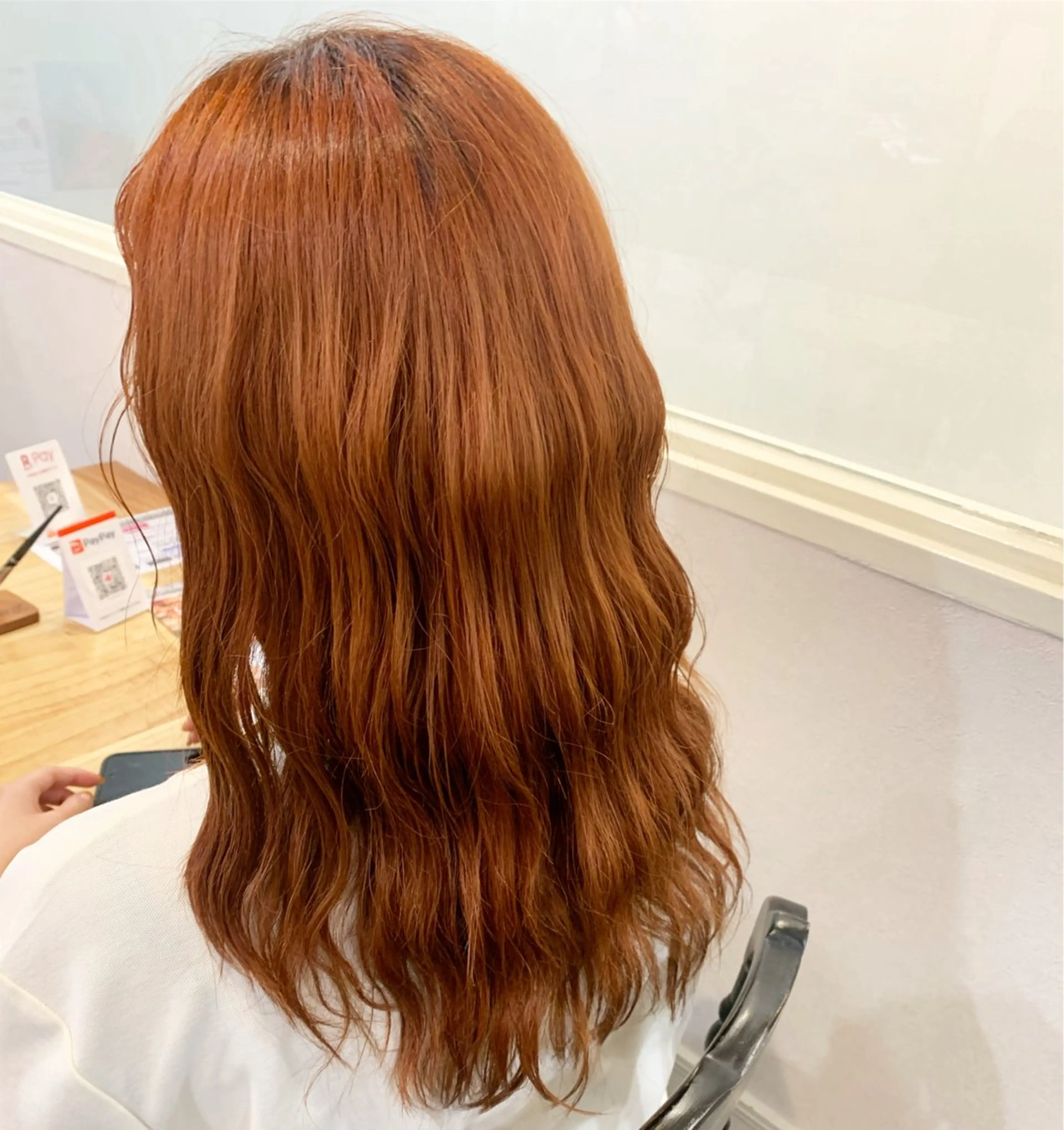 ミディアム カラー オレンジ MINAMl 🌿のヘアスタイル