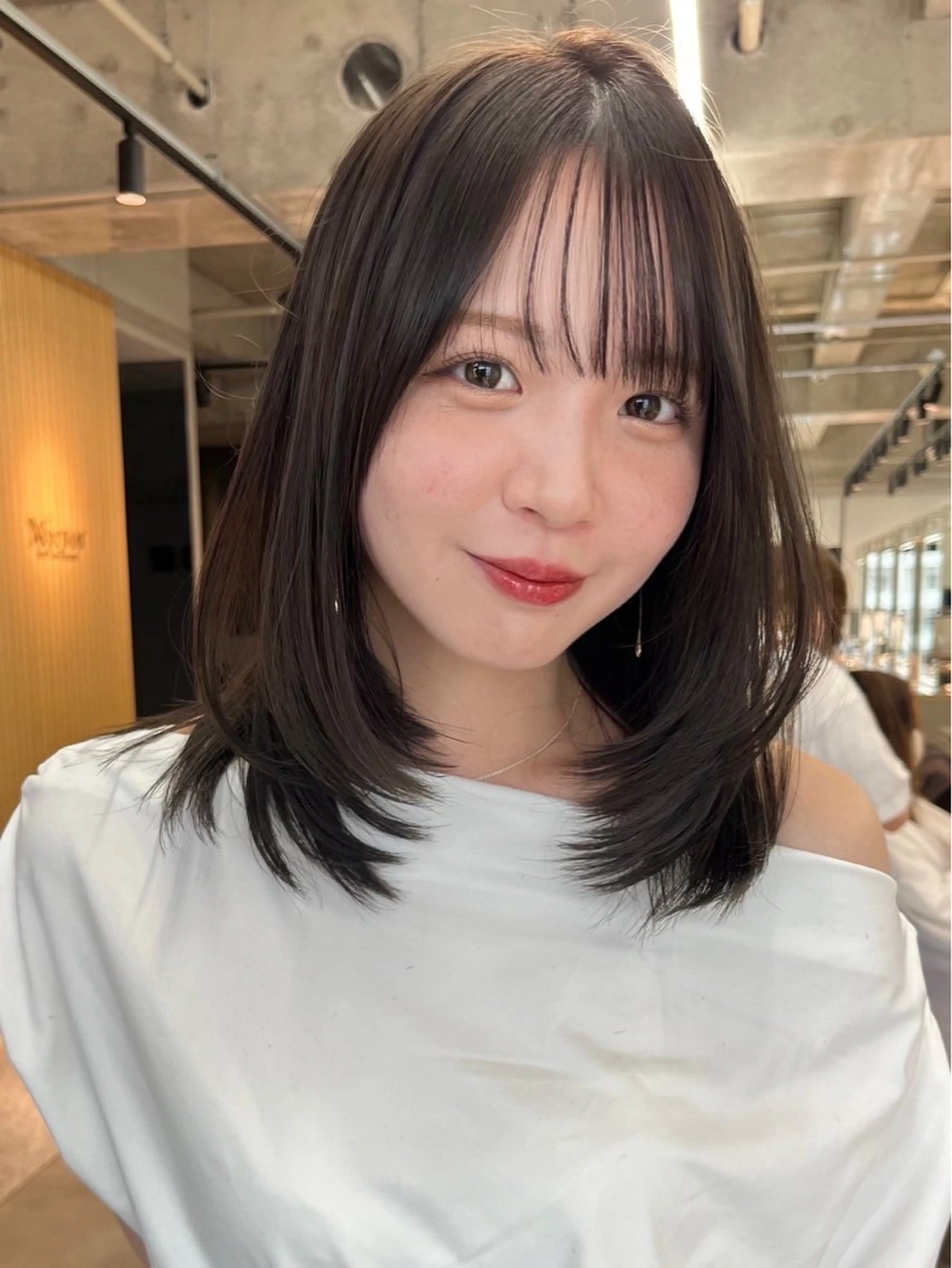 セミロング カラー カット ヘアカラー トリートメント Lond mare レイヤーカット/韓国のヘアスタイル