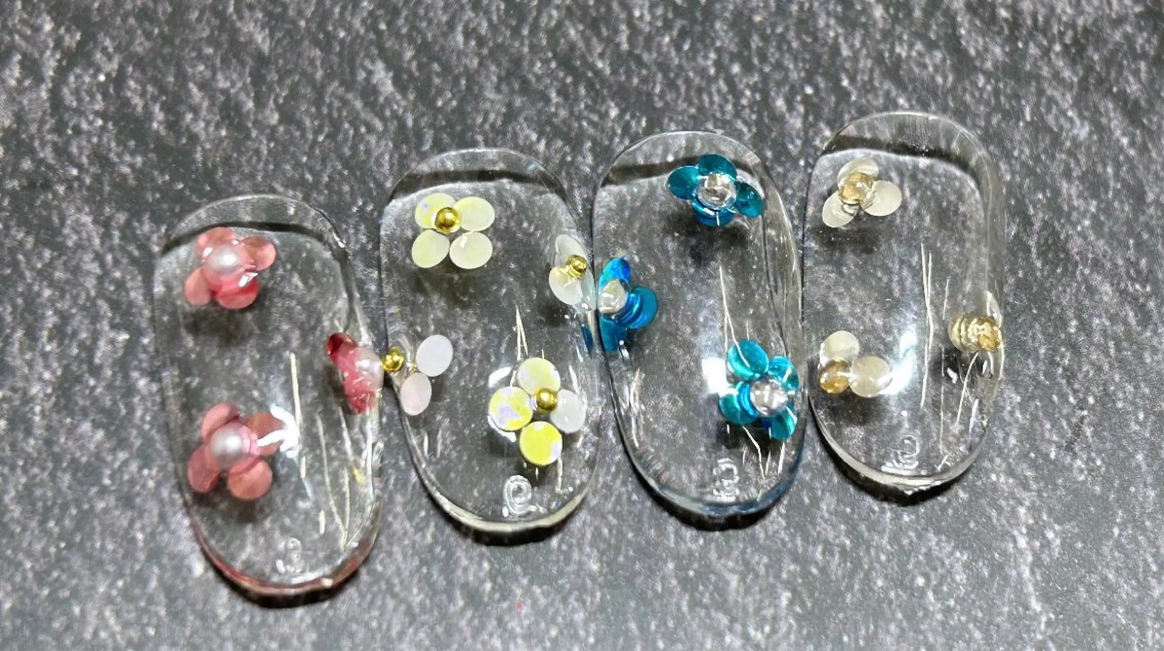 ネイル AIushe平井店 ななみのネイルデザイン