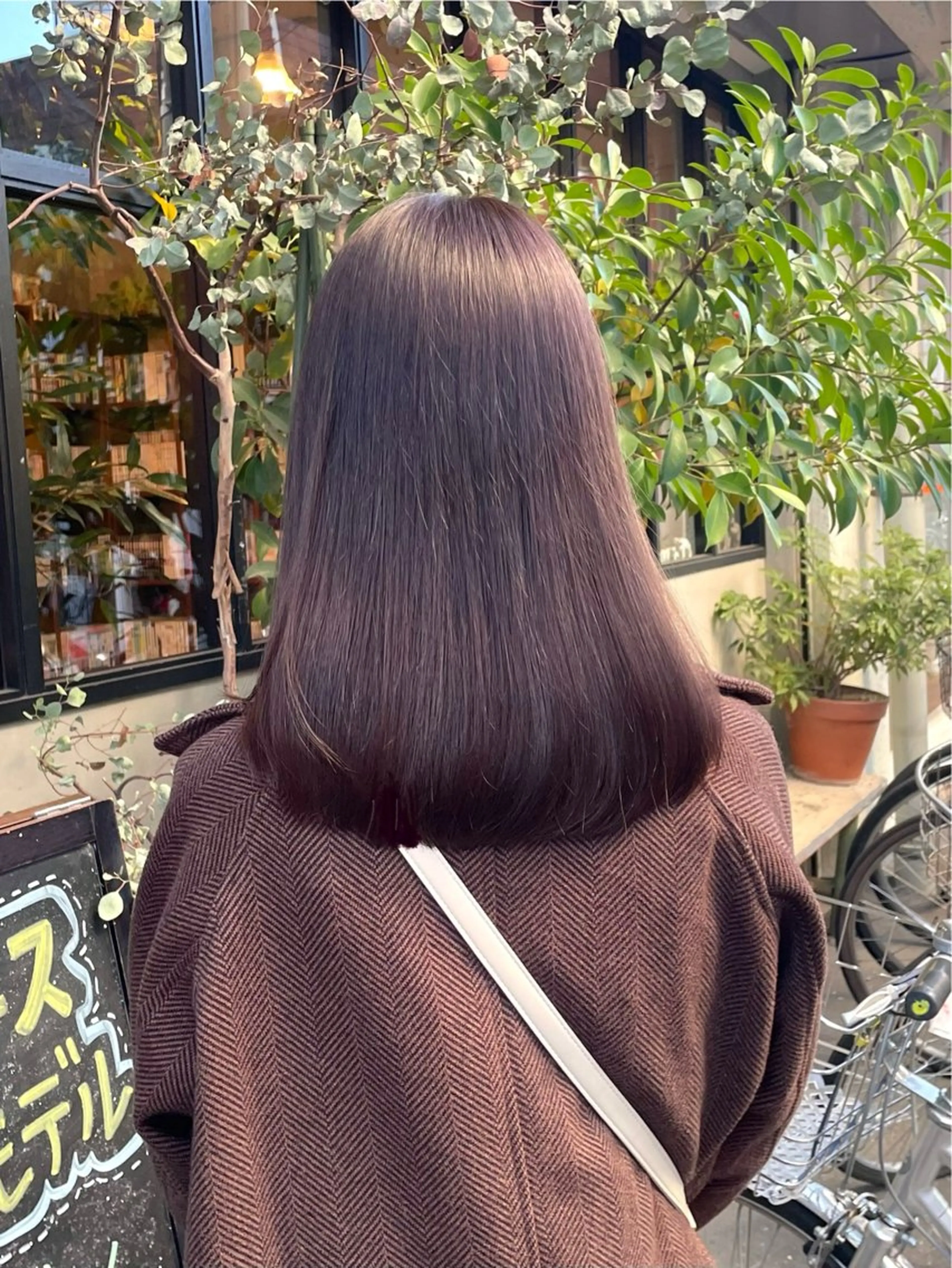 カラー バイオレットカラー ヘアカラー 竹内 春奈のヘアスタイル