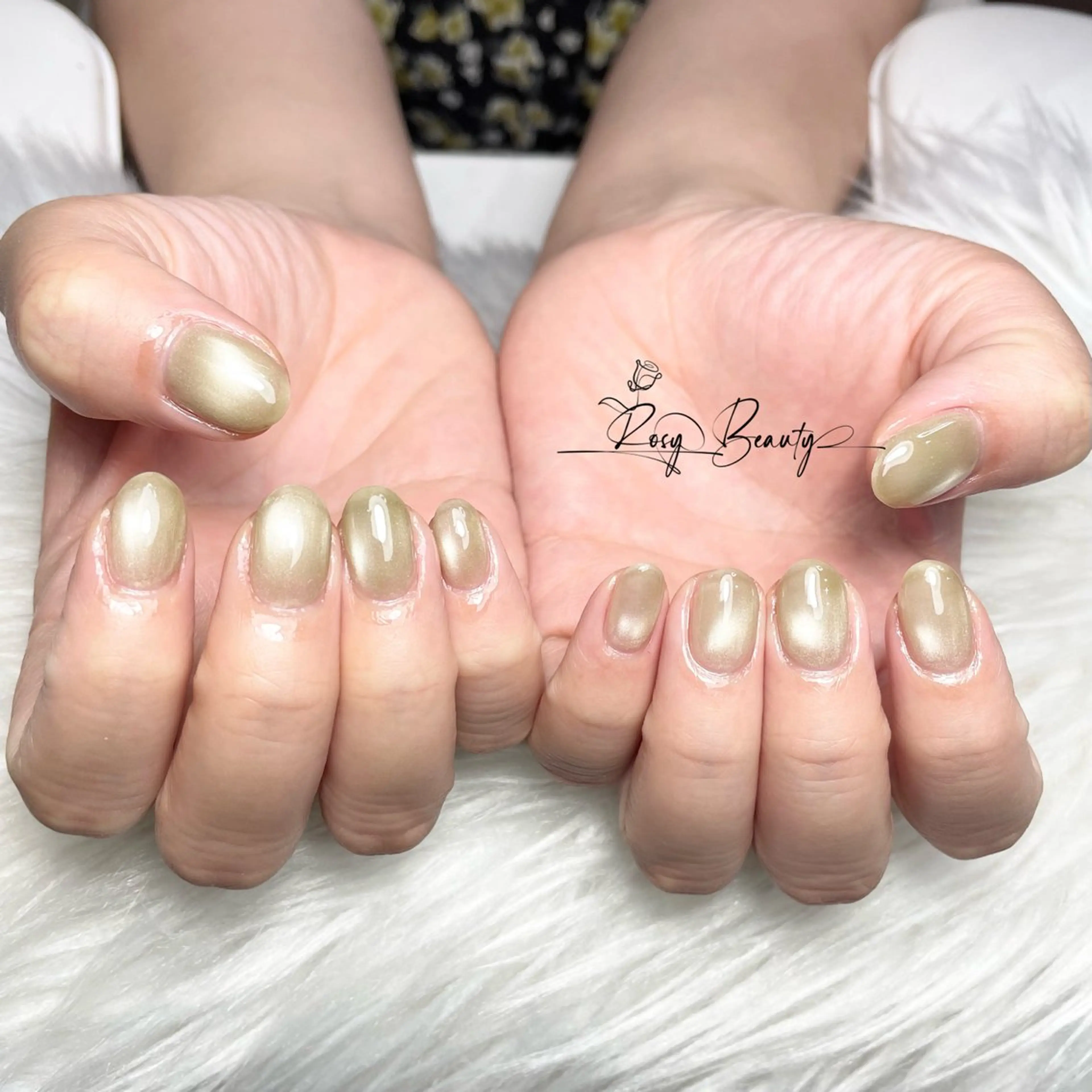 ネイル ハンドネイル RosyBeauty Salonのネイルデザイン