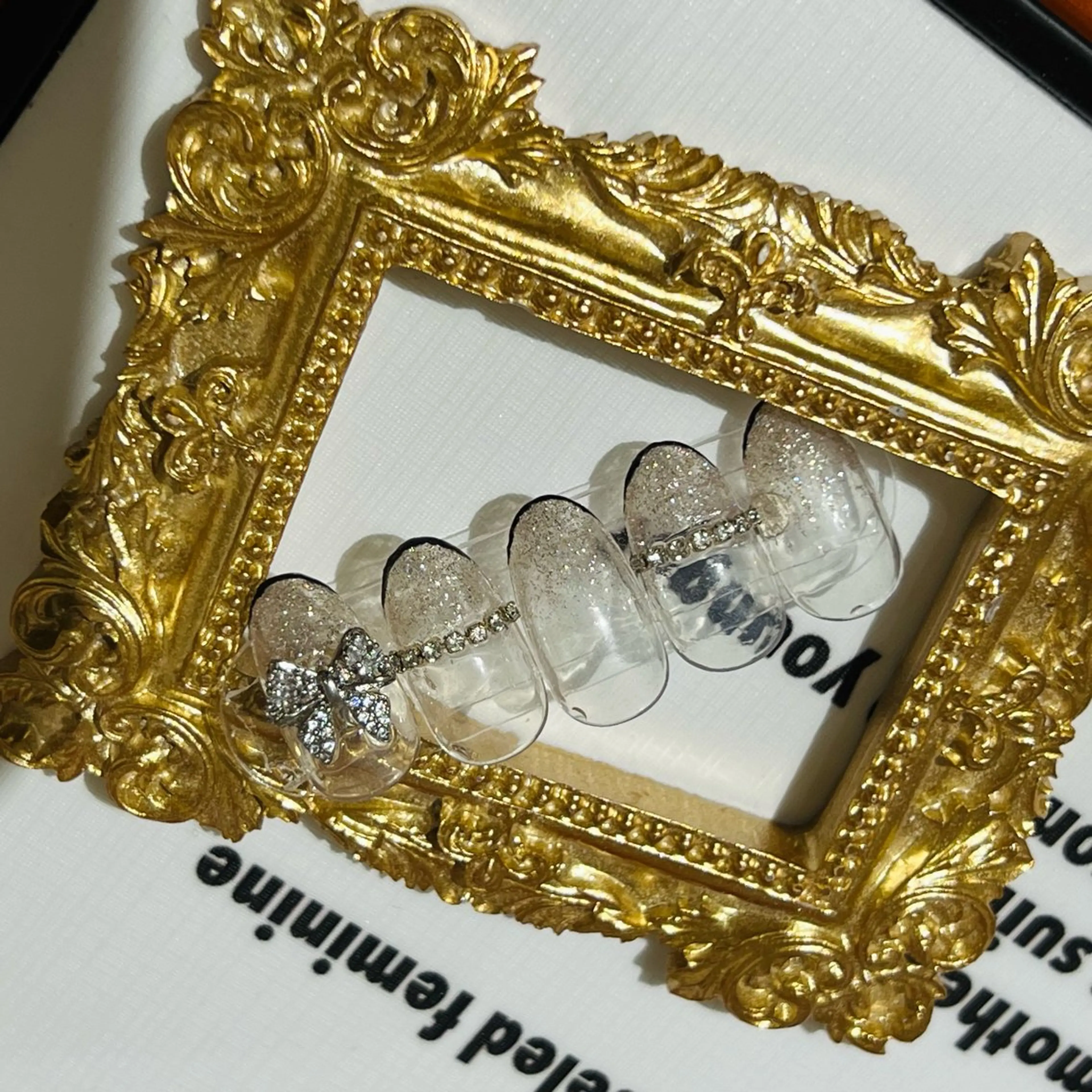 ネイル アートネイル フラッシュネイル フレンチネイル ジェルネイル ガラスフレンチ ハンドネイル You&Me Yukiのネイルデザイン