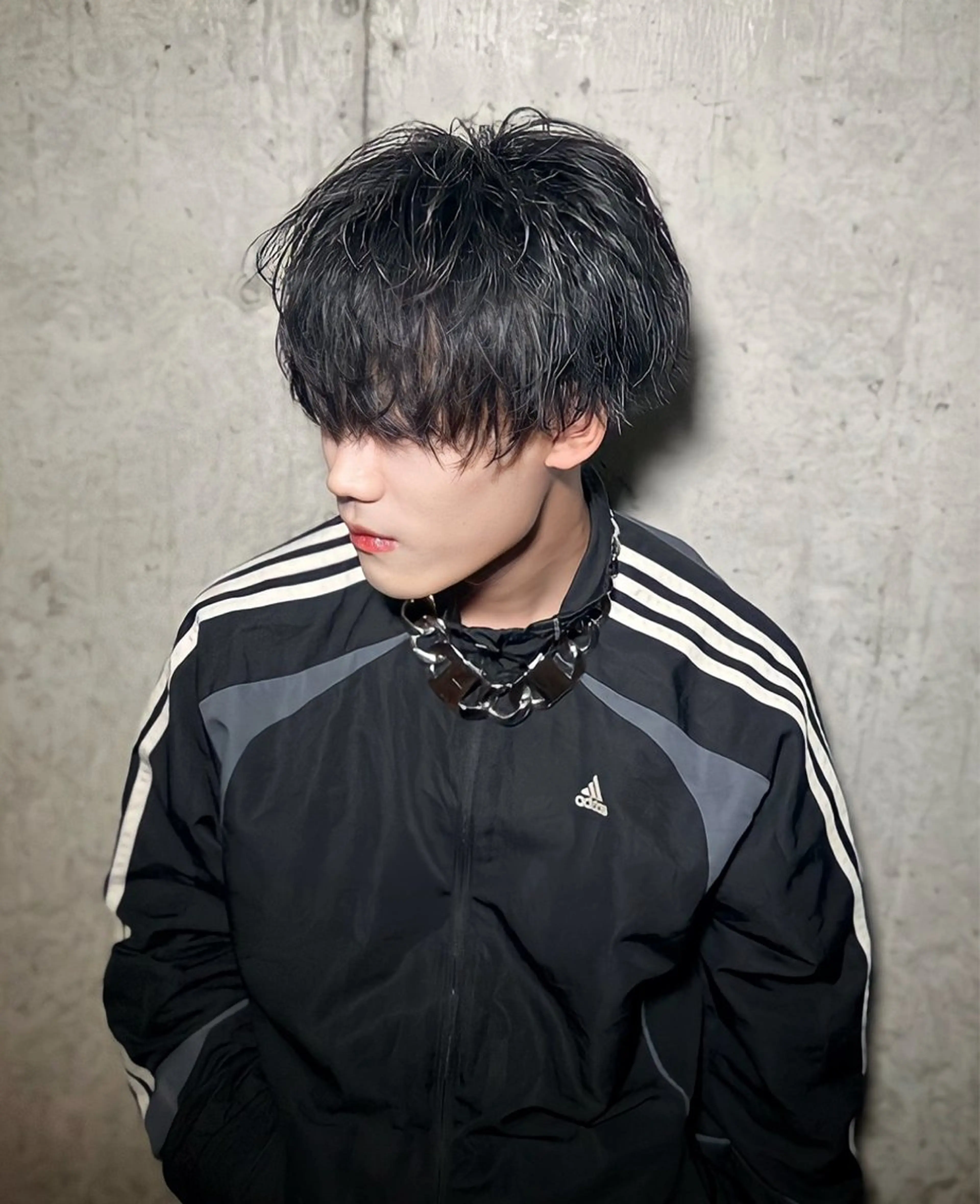 ショート カラー メンズ マッシュ うざバング カット ヘアカラー メンズウルフ特化🐺 🔥長山耕大🔥のヘアスタイル