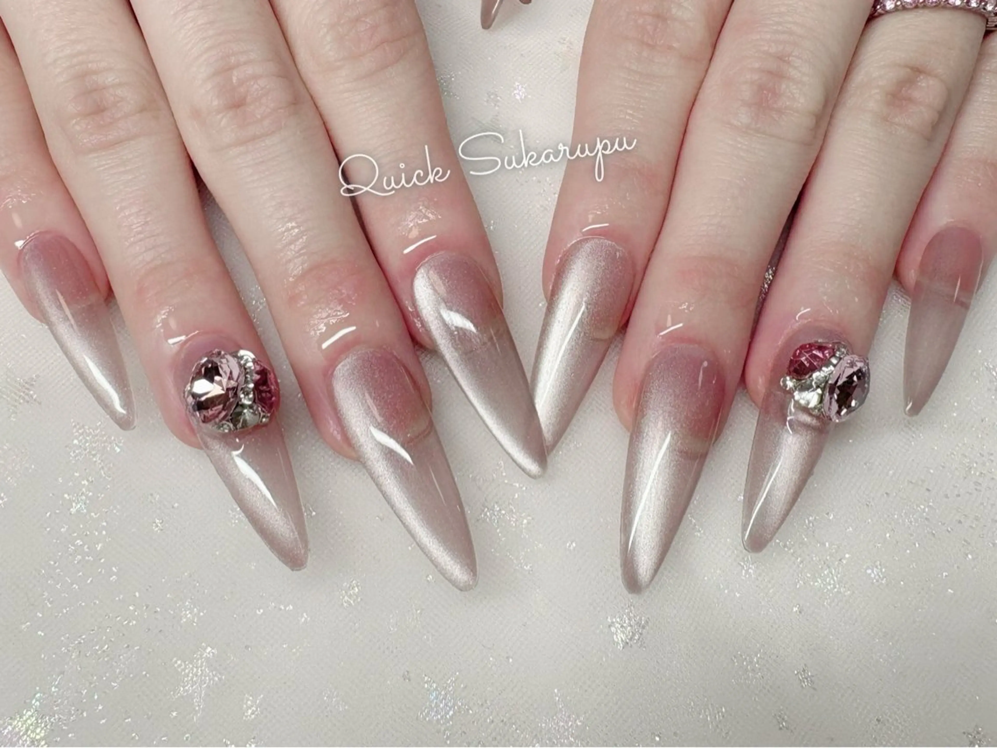 ロング Quick Sukarupu 高田馬場店所属・Quick Sukarupuのネイルデザイン