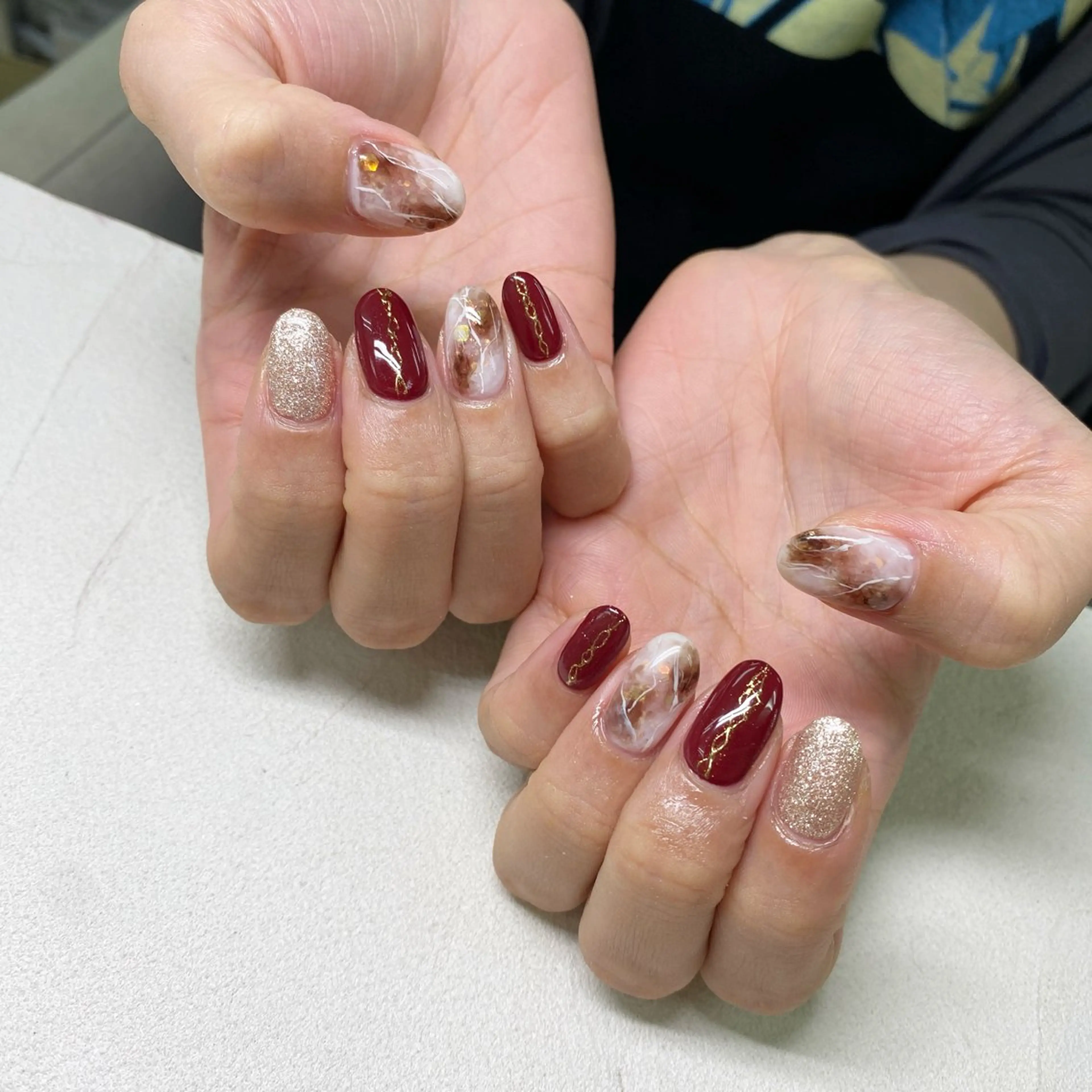 ネイル ハンドネイル Bianca🩶 TAMIYAのネイルデザイン