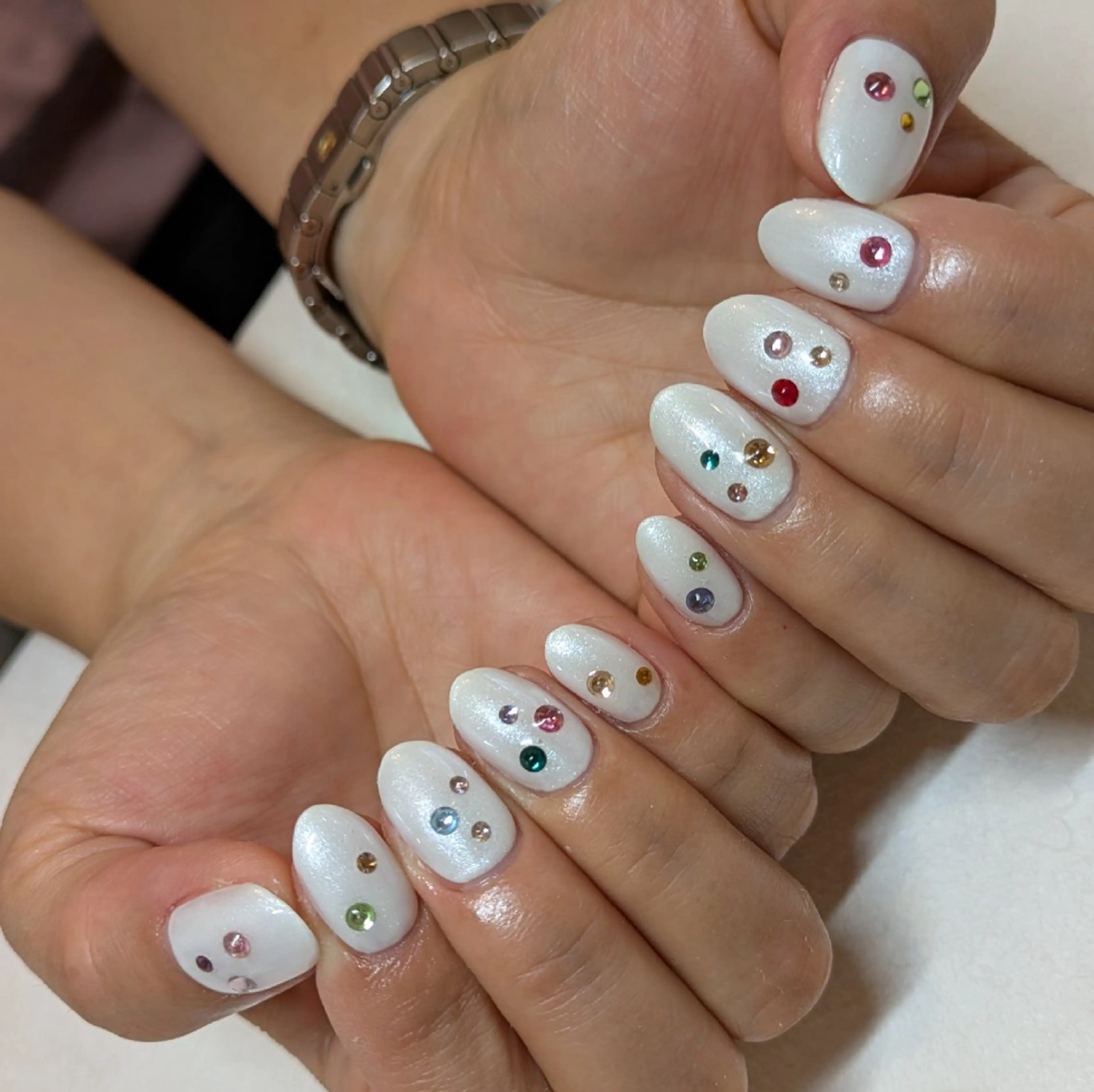 ネイル キラキラネイル ジェヌインネイル 河内のネイルデザイン