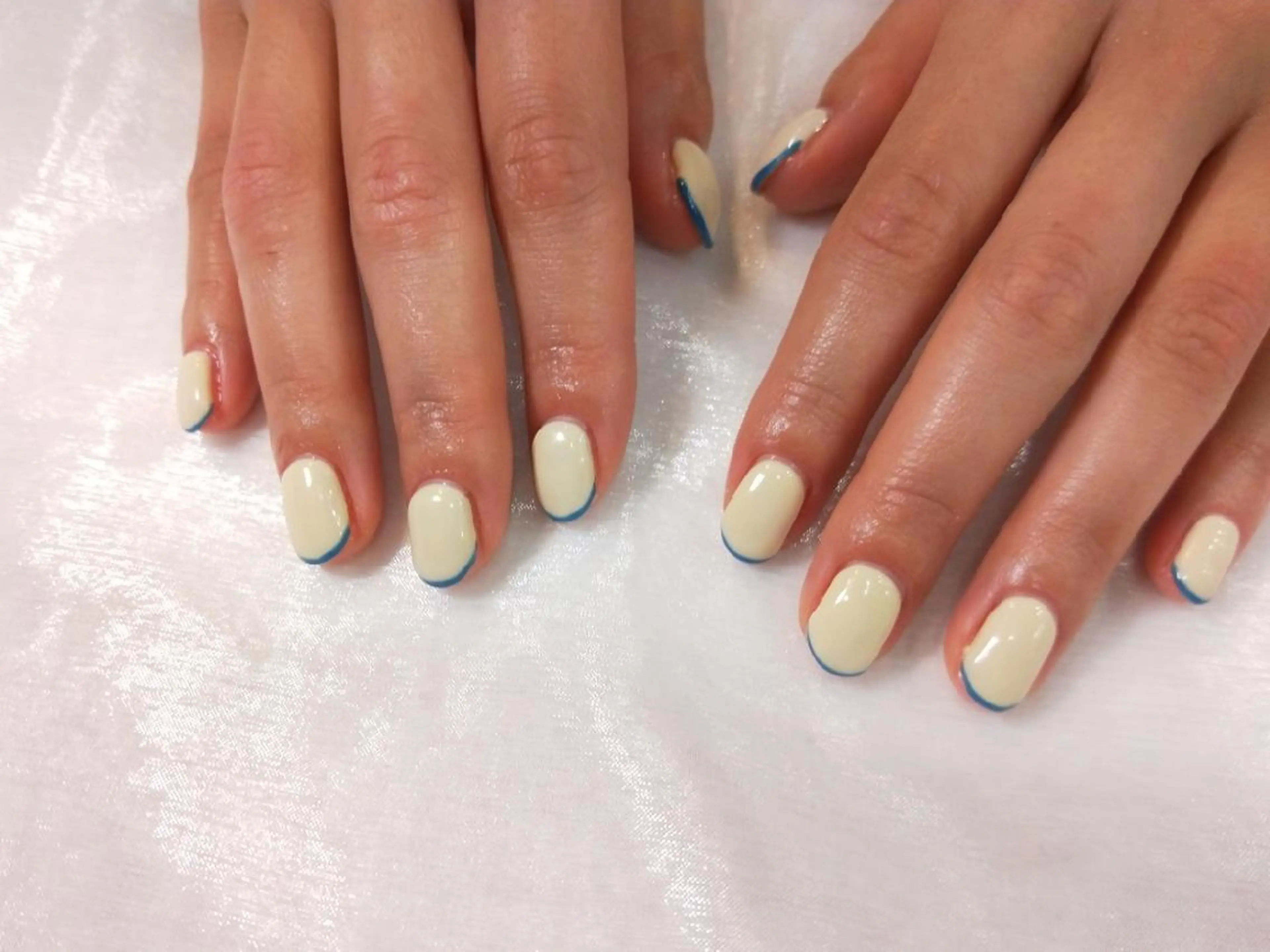 ネイル ハンドネイル ハンドケア R'well所属・はばすみれ🎀ﾈｲﾙ 光ﾌｪｲｼｬﾙ ﾍｱのネイルデザイン