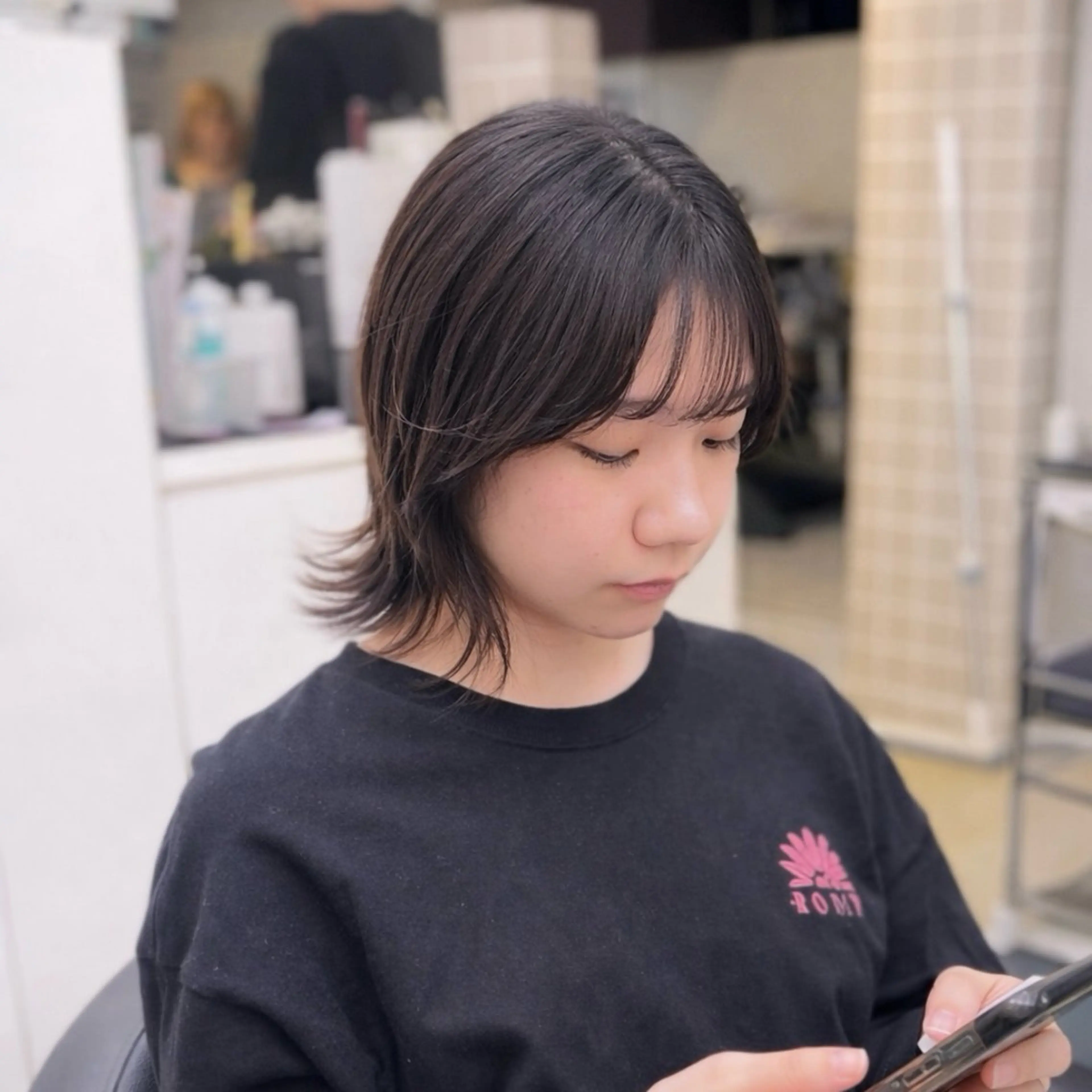 ミディアム カラー パーマ ヘアアレンジ メンズ キッズ カット トリートメント 🦋韓国レイヤー｜ 透明感グレージュ🦋のヘアスタイル