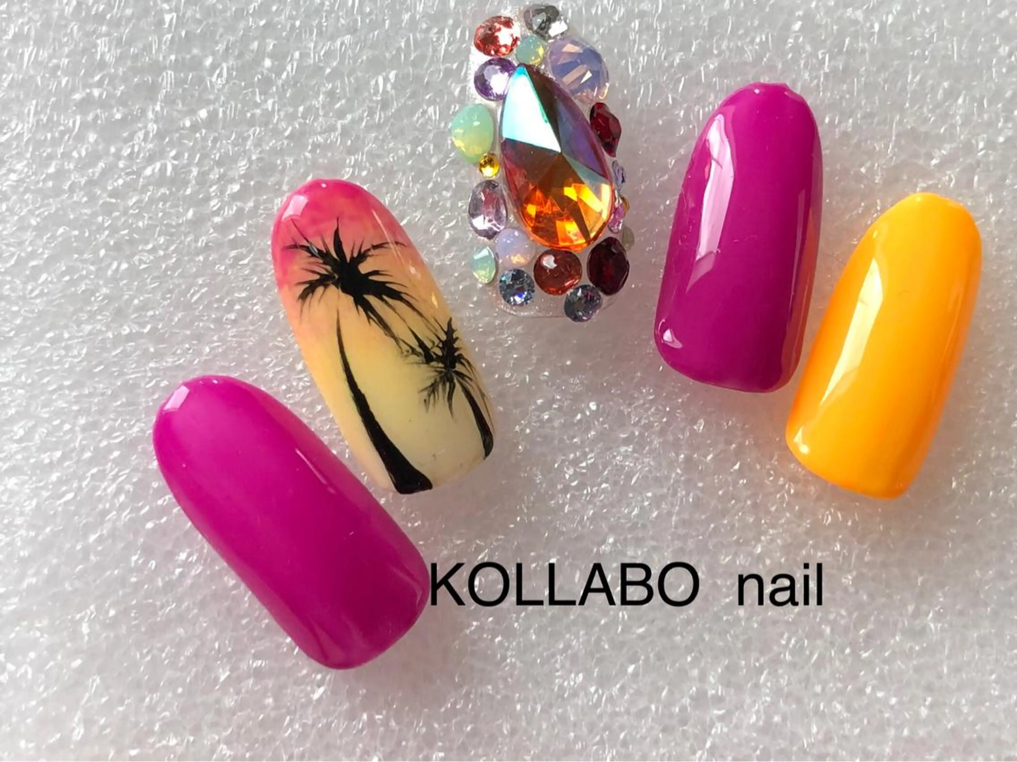 ネイル KOLLABO nailのネイルデザイン