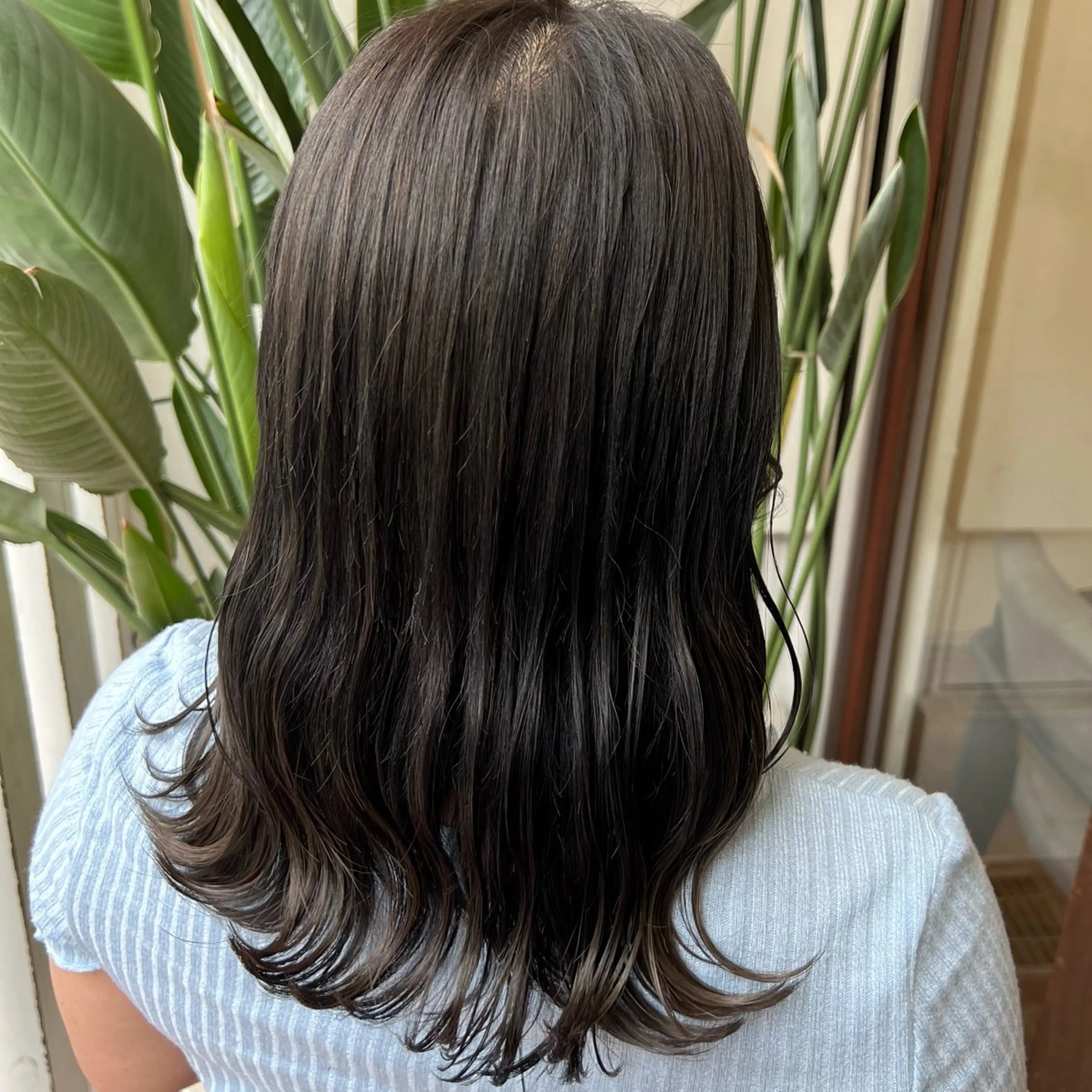 ロング カラー ヘアカラー トリートメント ヘッドスパ ブリーチカラー🦖 岡部木乃夏のヘアスタイル