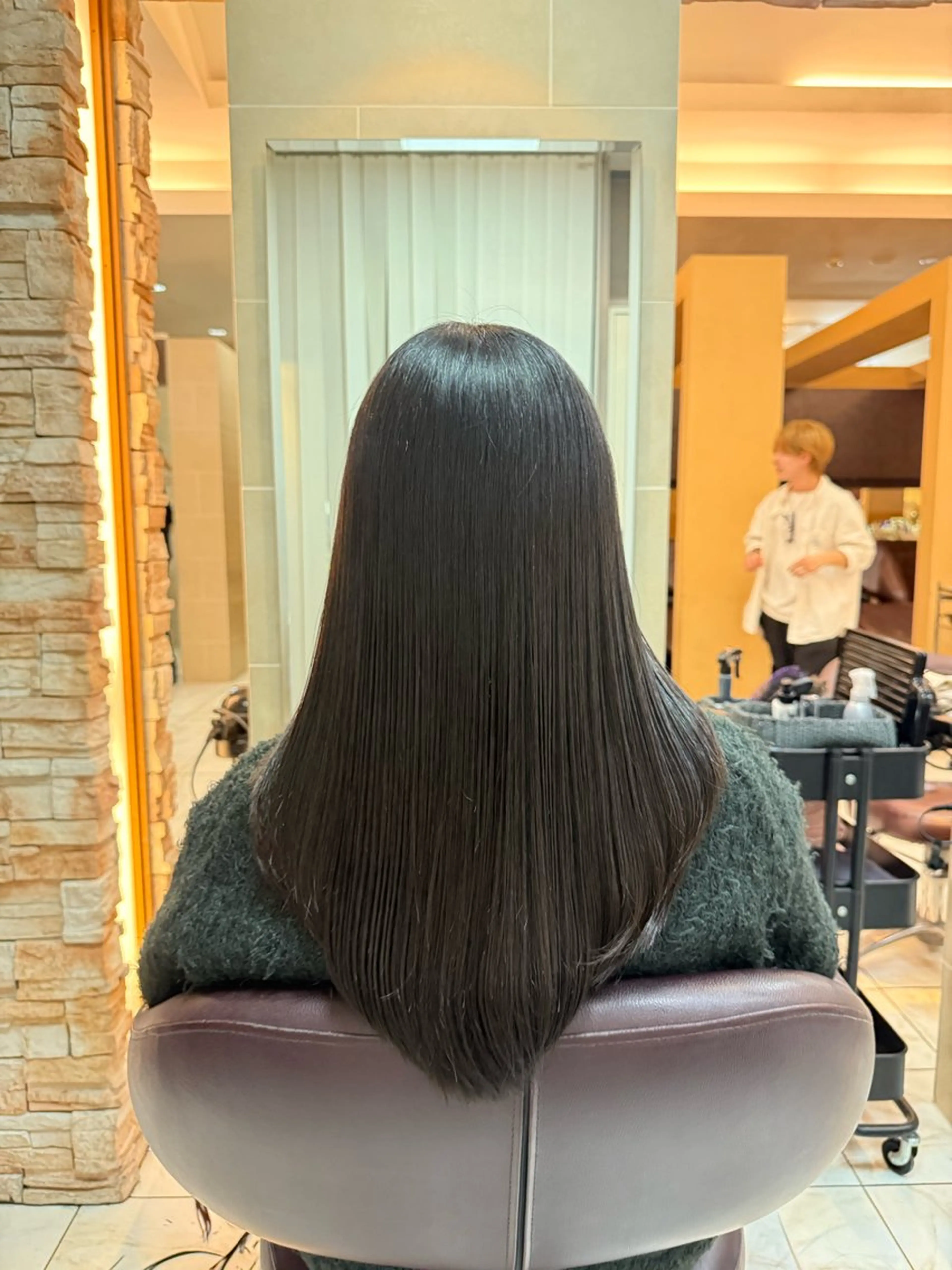 セミロング 粕谷 夕華のヘアスタイル