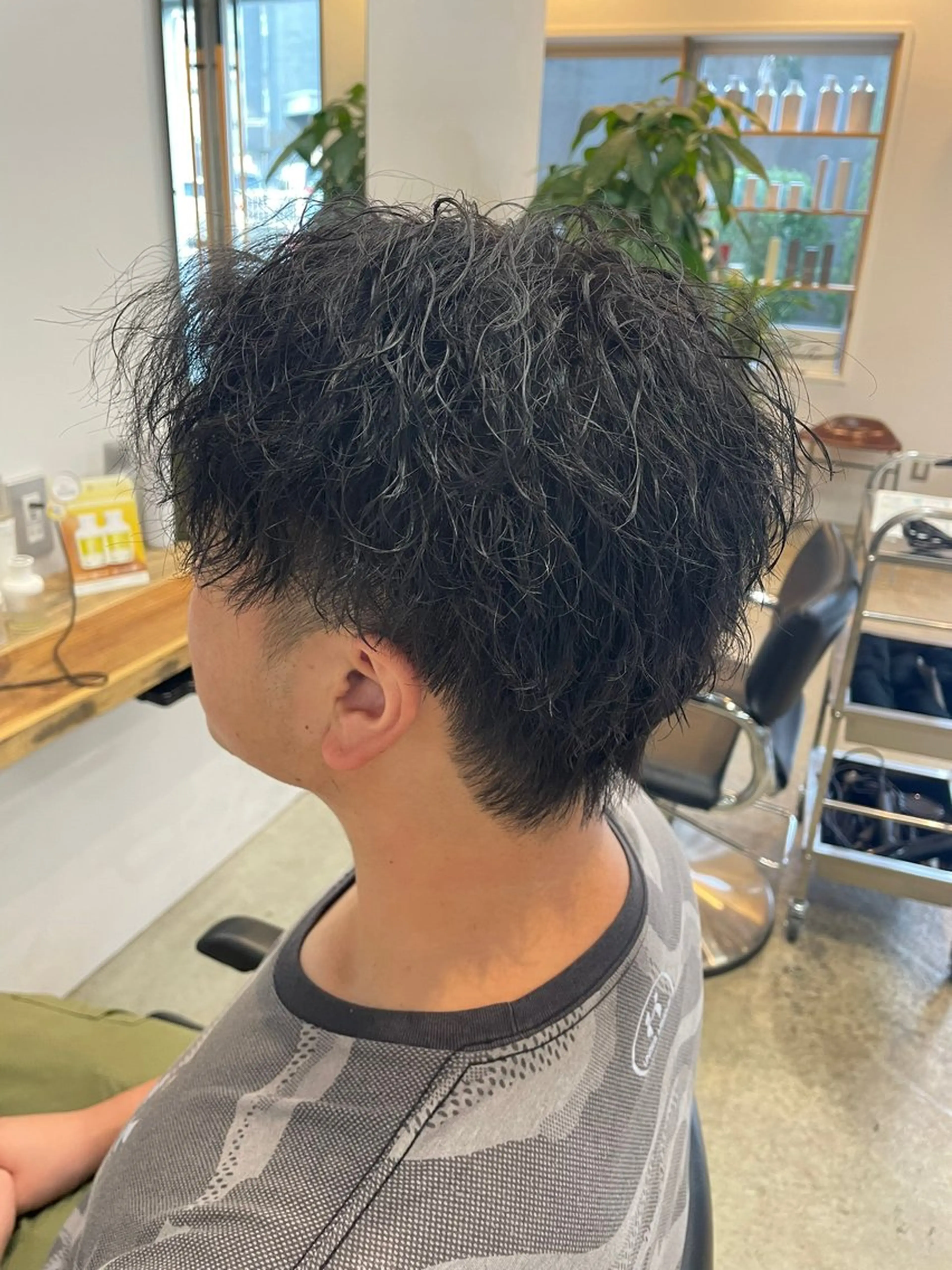 ショート パーマ メンズ カット パーマ 飯泉/メンズカラー ツイスパ/メッシュのヘアスタイル