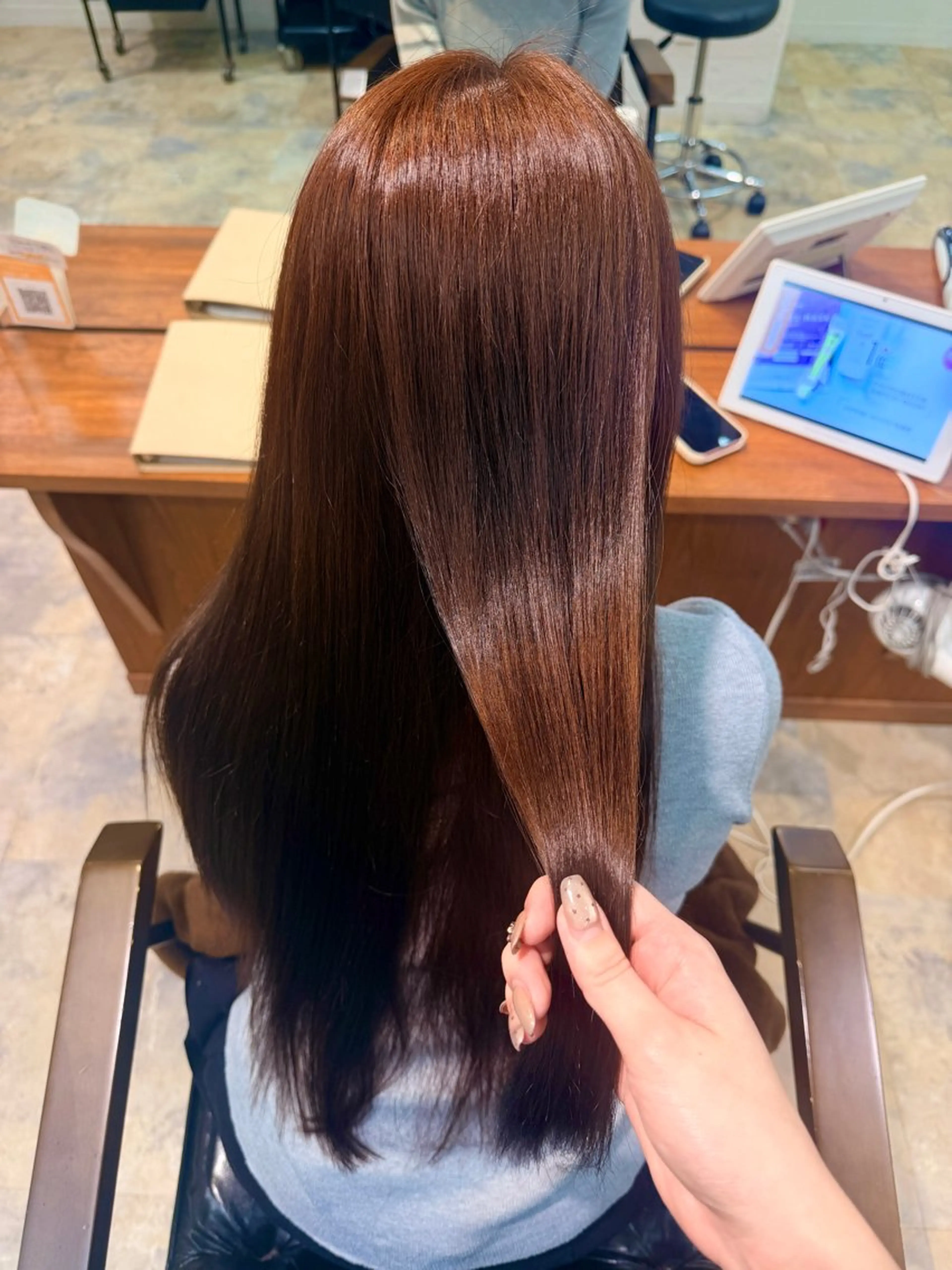 ミディアム 小堺 瑞姫のヘアスタイル