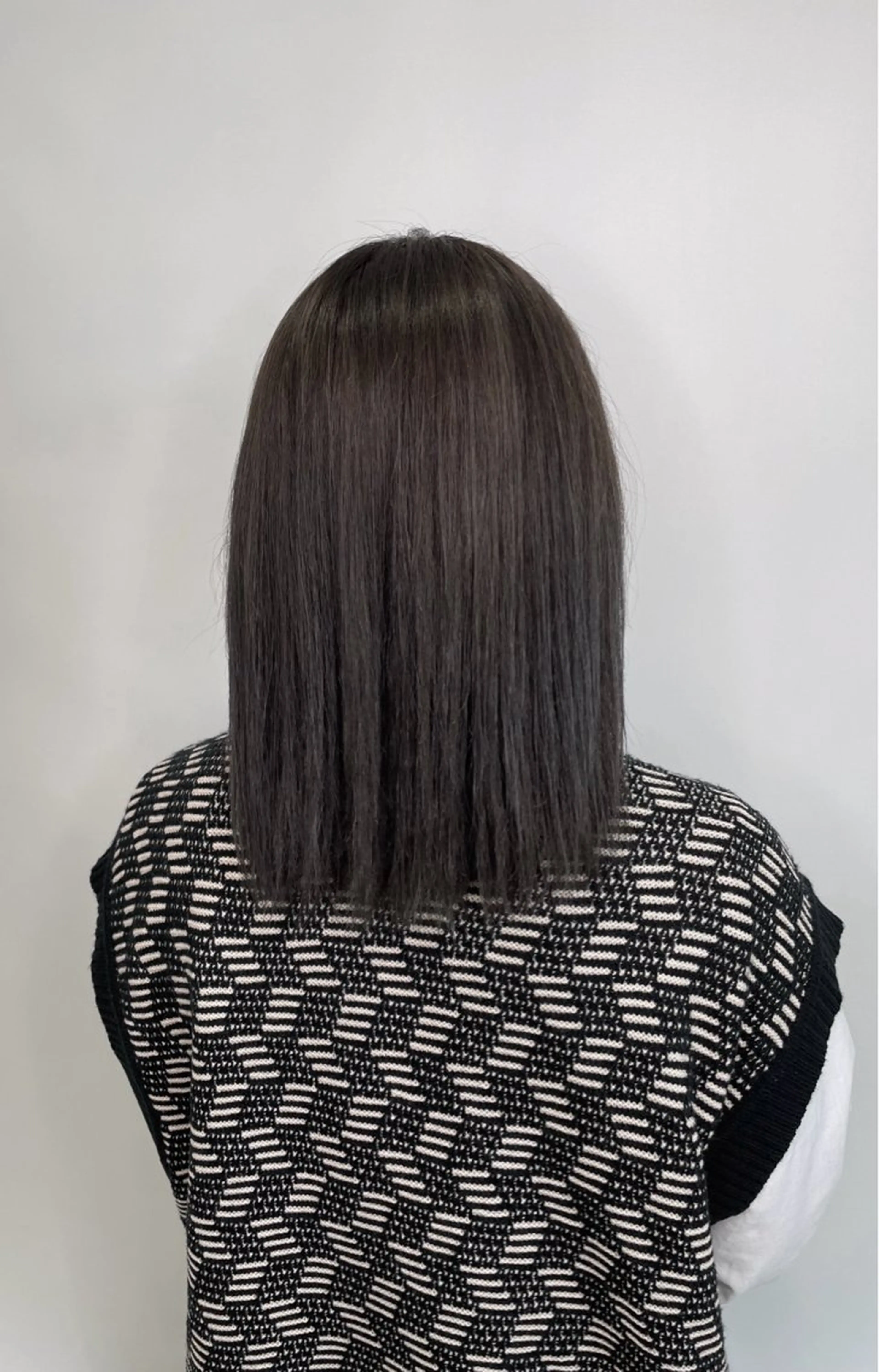 ミディアム un knownのヘアスタイル