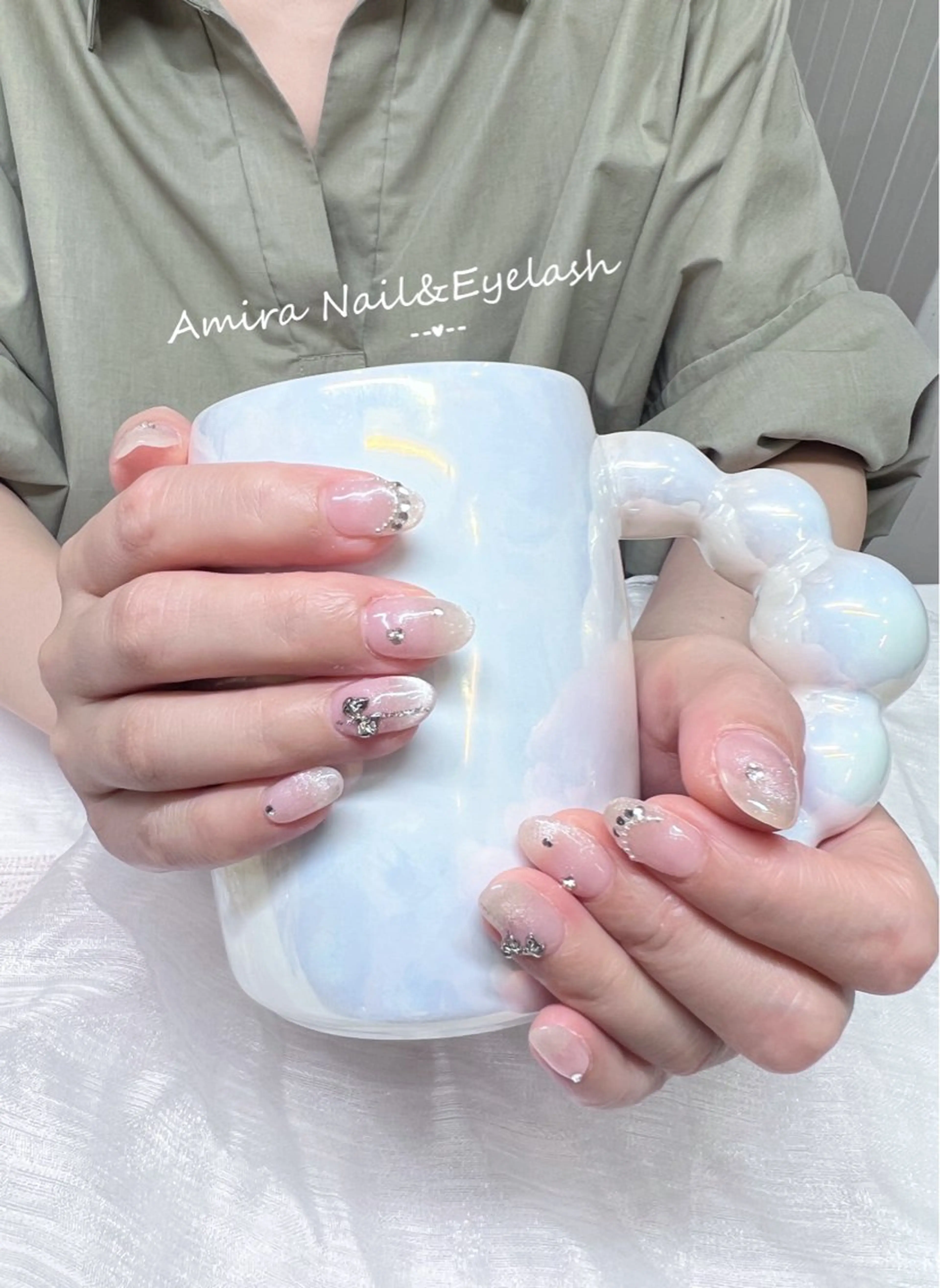 ネイル Amira アイラッシュのマツエク・マツパデザイン