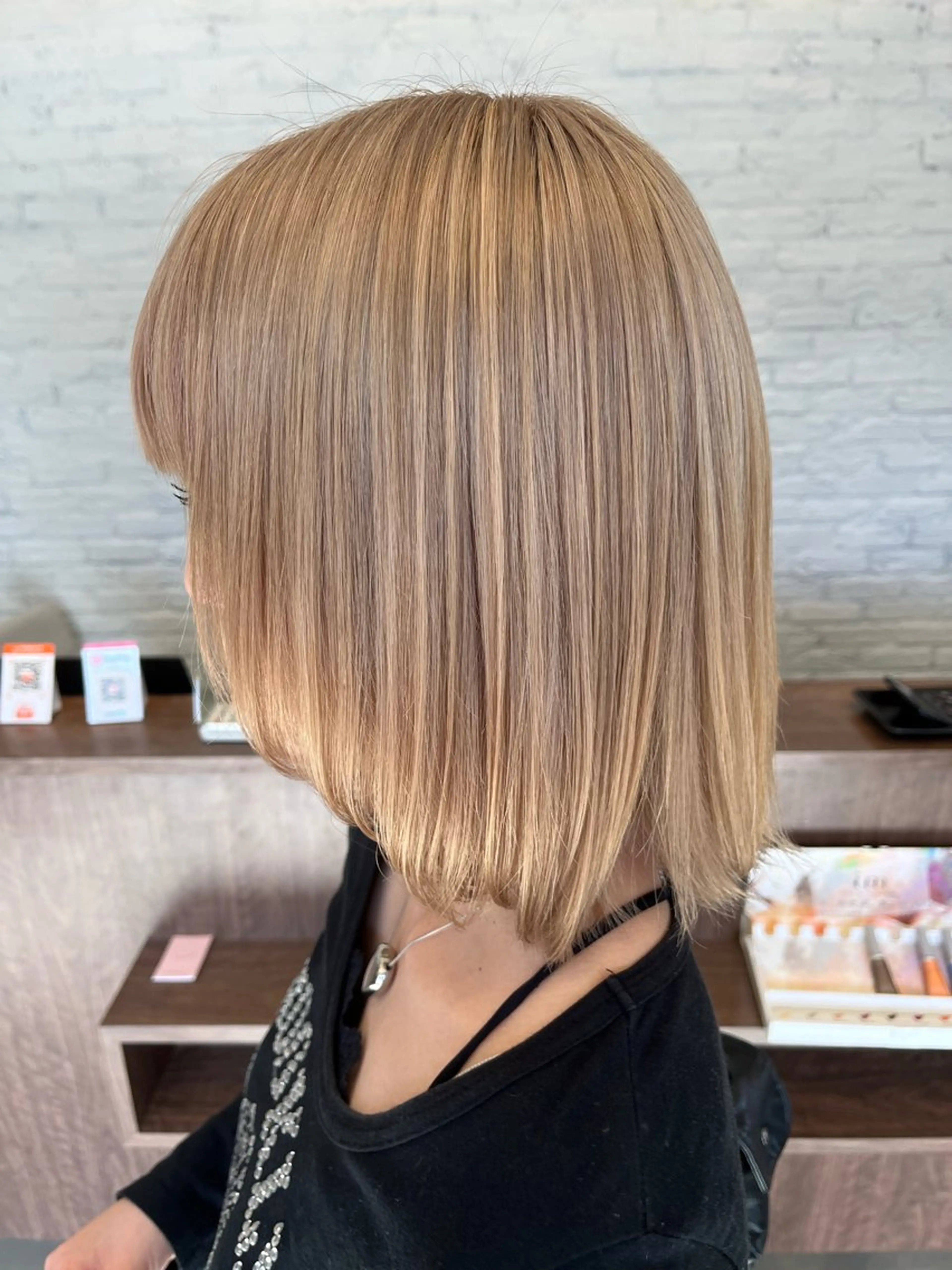 ミディアム カラー カット ヘアカラー トリートメント HAIR E.S所属・ブリーチ⏳艶カラー Natsukiのヘアスタイル