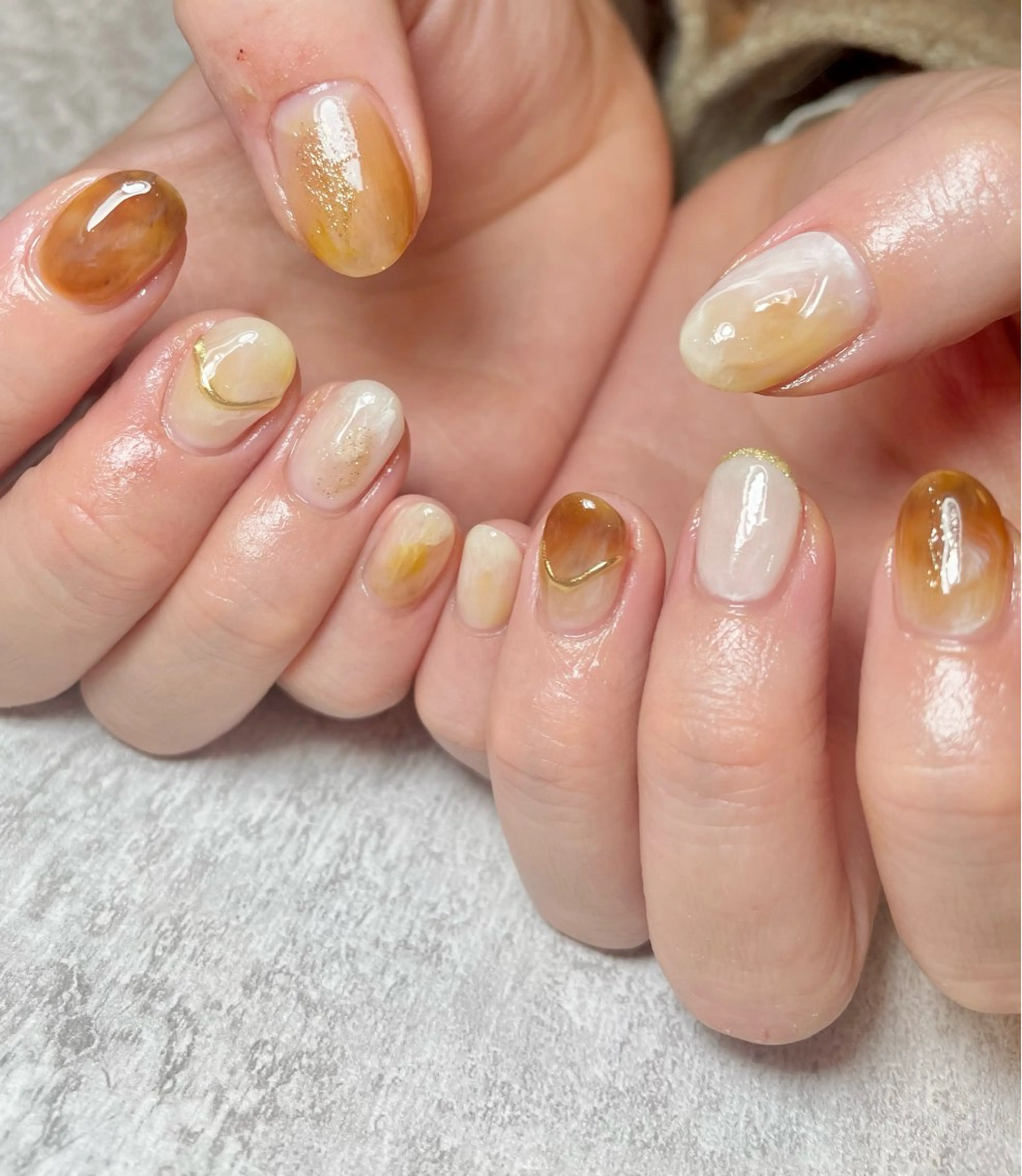 ネイル ミラーネイル 持ち込み ニュアンスネイル nana .のネイルデザイン