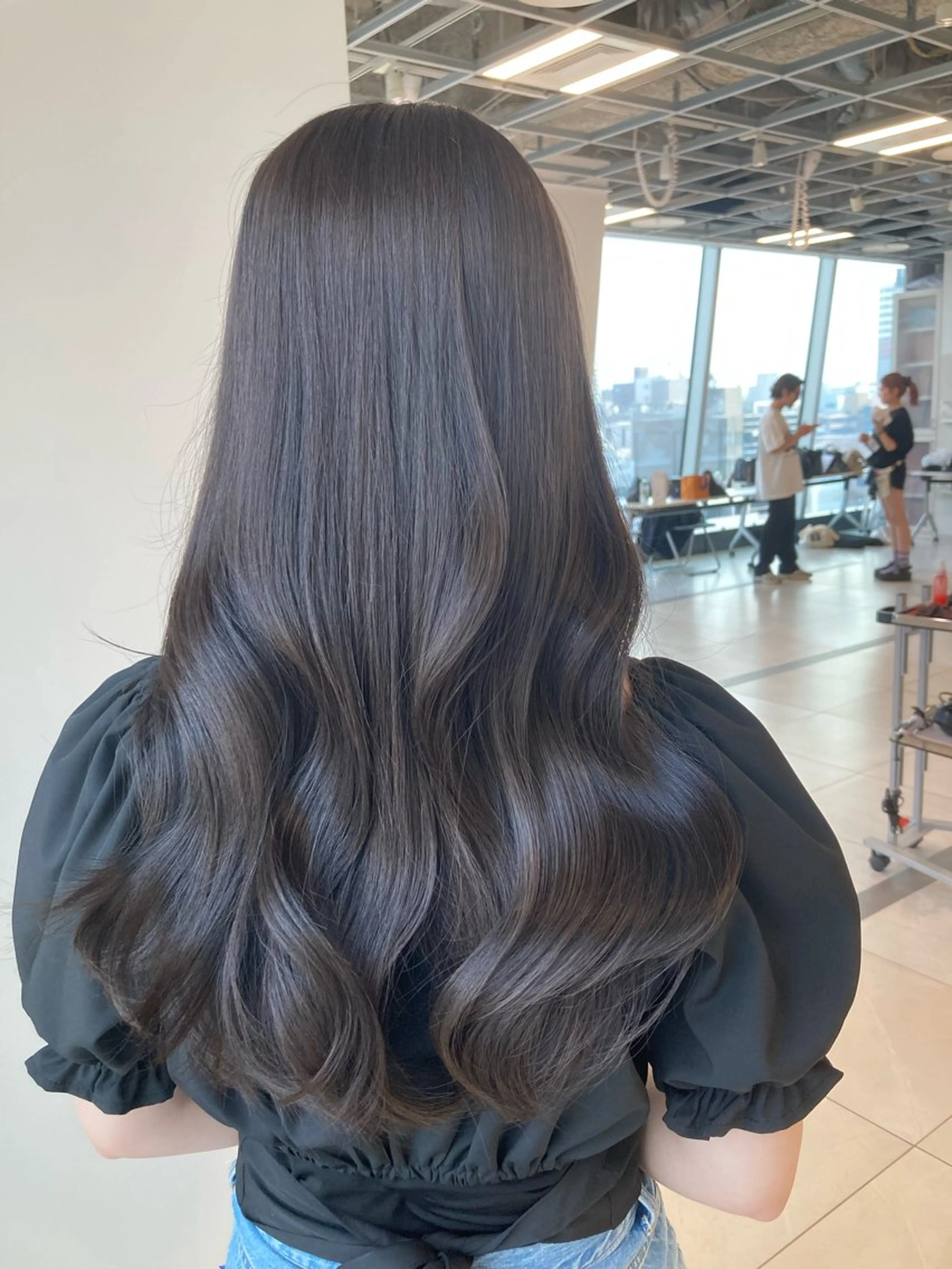 ロング 友田 那都のヘアスタイル