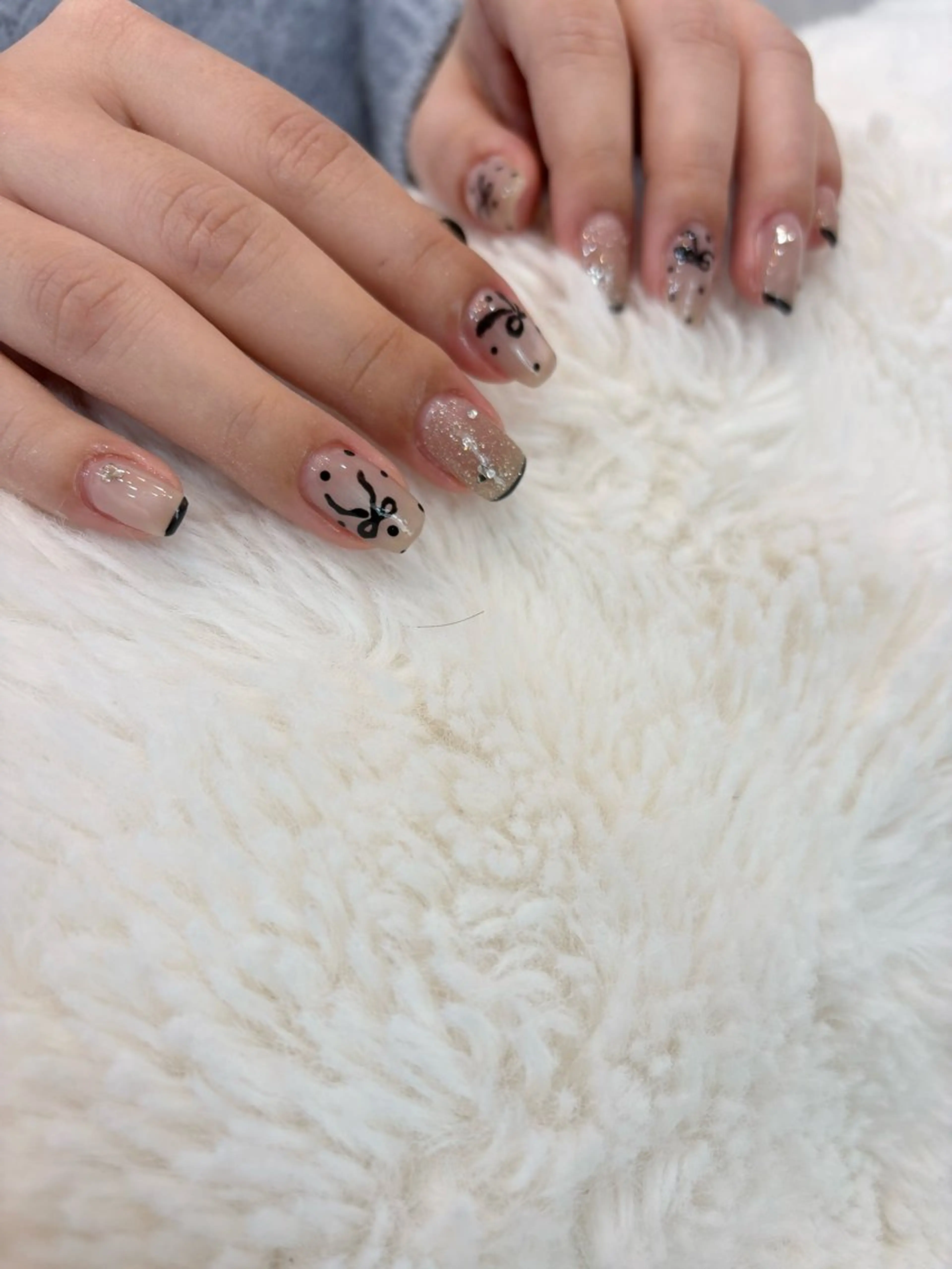 ネイル ミルオトンヌ／ 鎌田里穂のマツエク・マツパデザイン