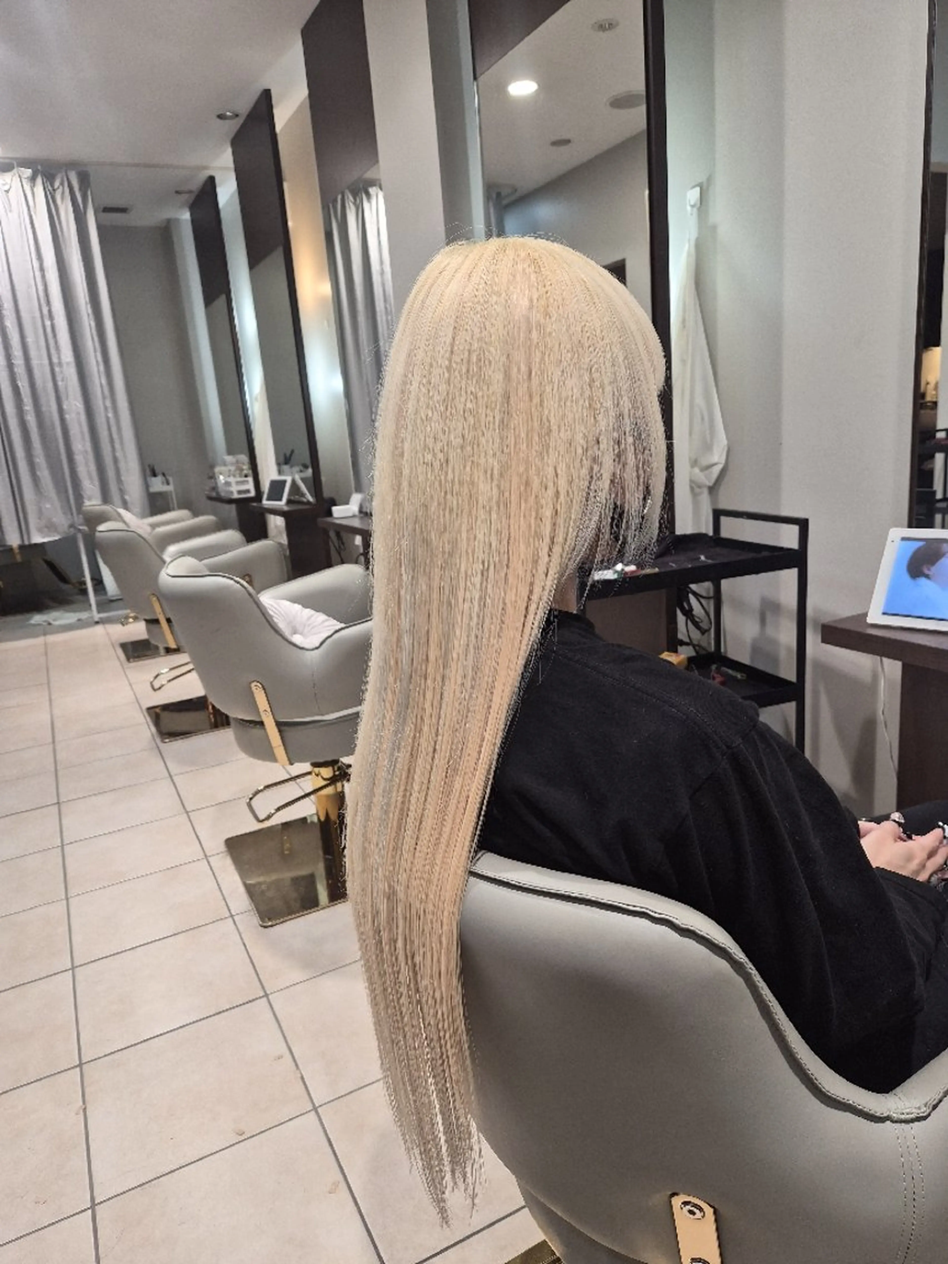 ロング カラー ヘアカラー Miyavi/カラー ショートボブのヘアスタイル