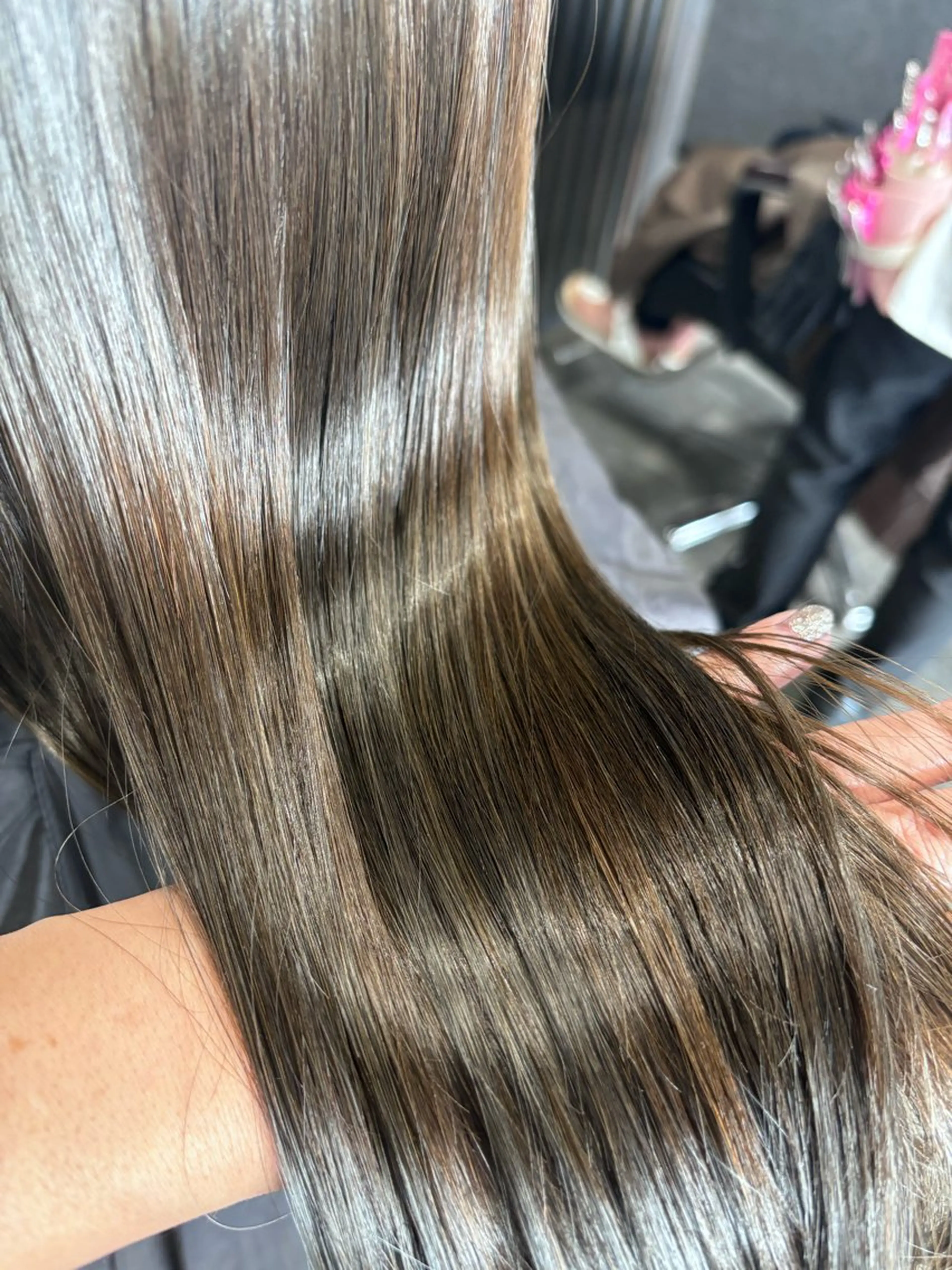 ロング カラー 安田 恵のヘアスタイル